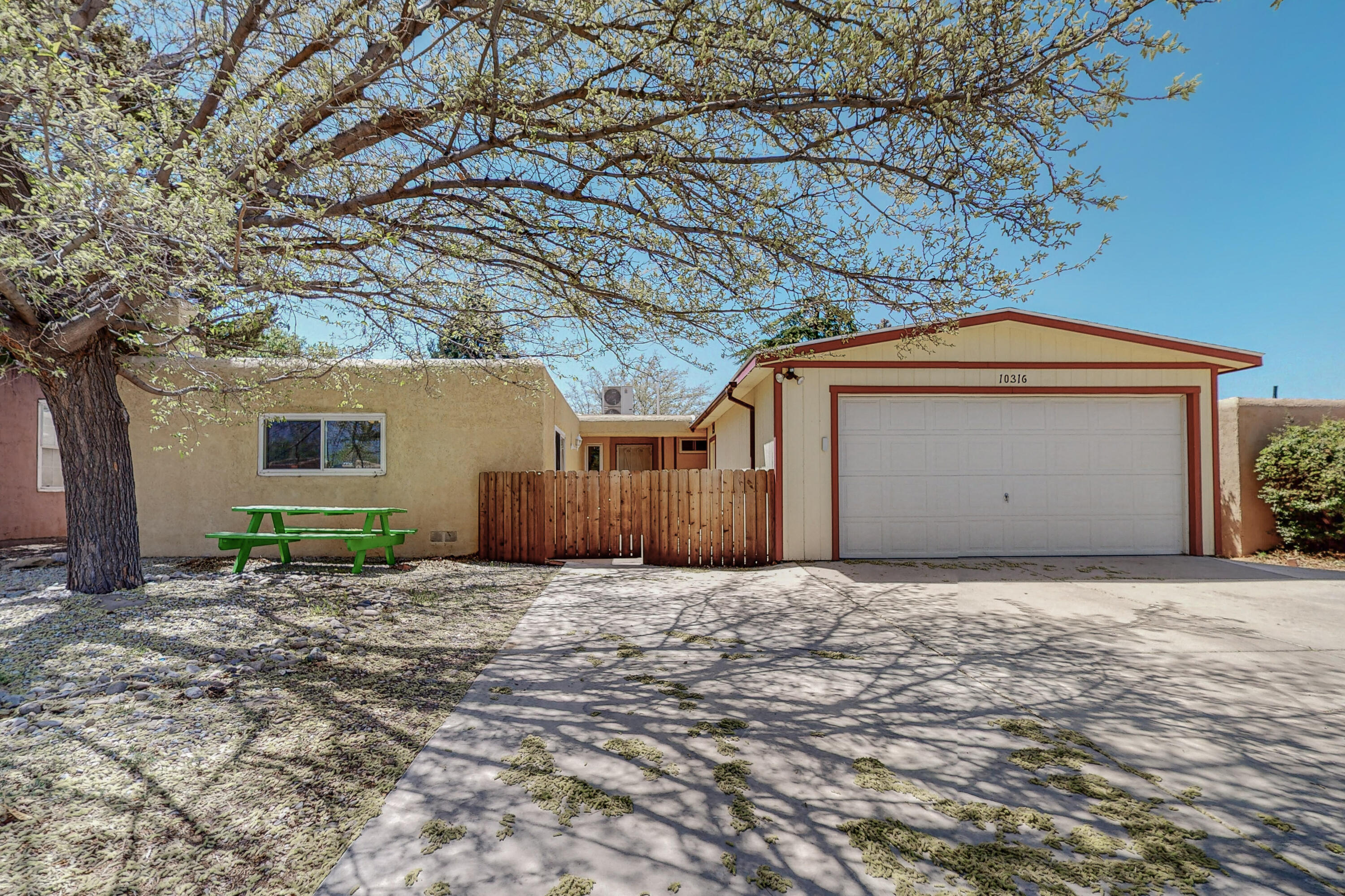 10316 SNOWHEIGHTS Boulevard NE