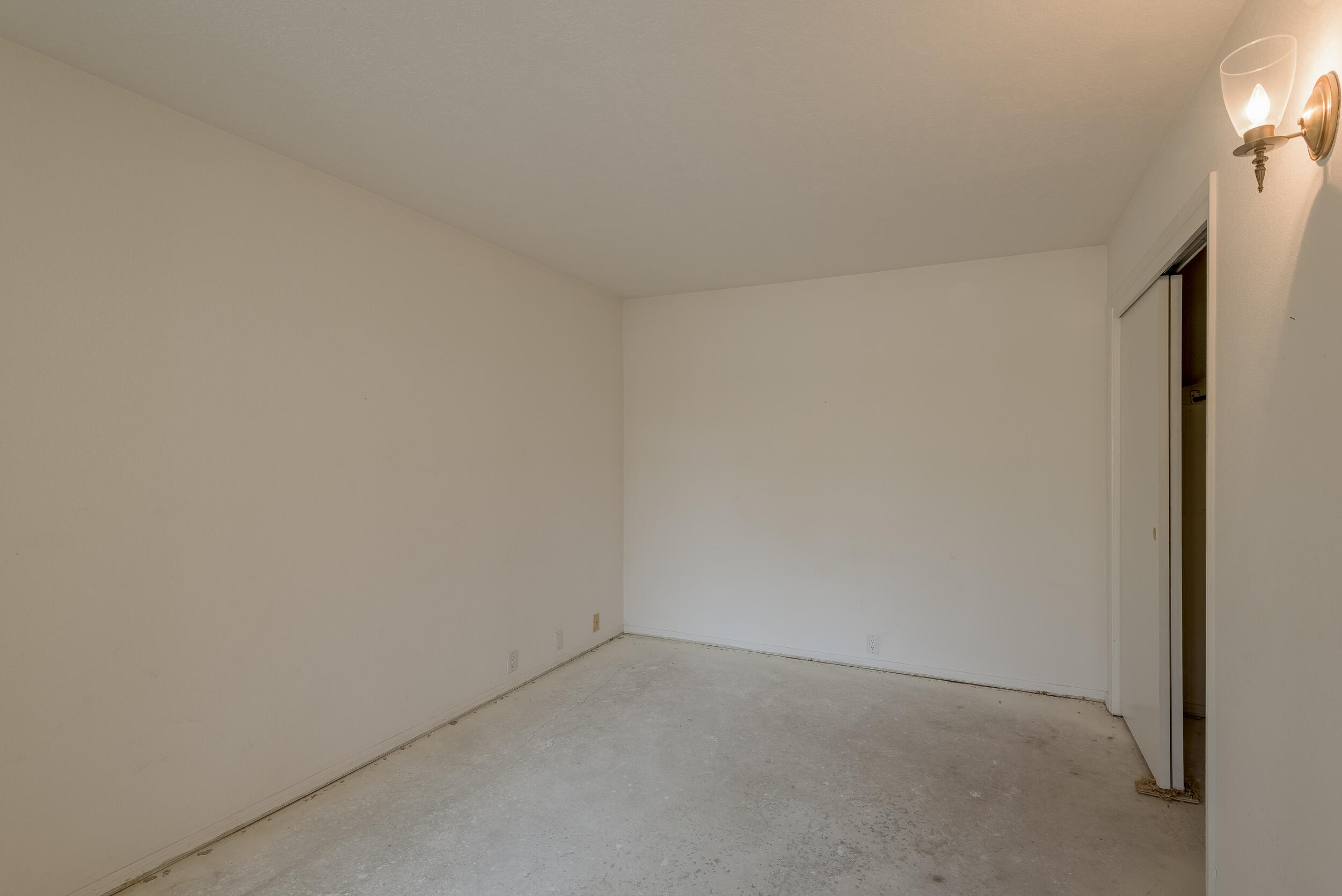 420 ROCK CREEK PARK Avenue NE