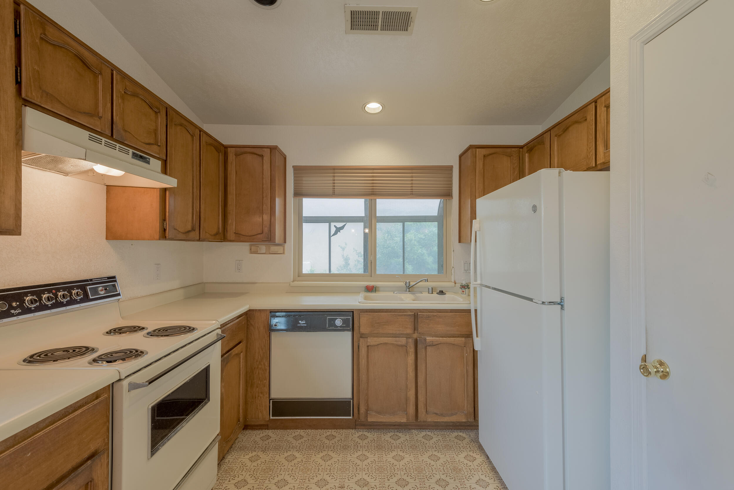 420 ROCK CREEK PARK Avenue NE