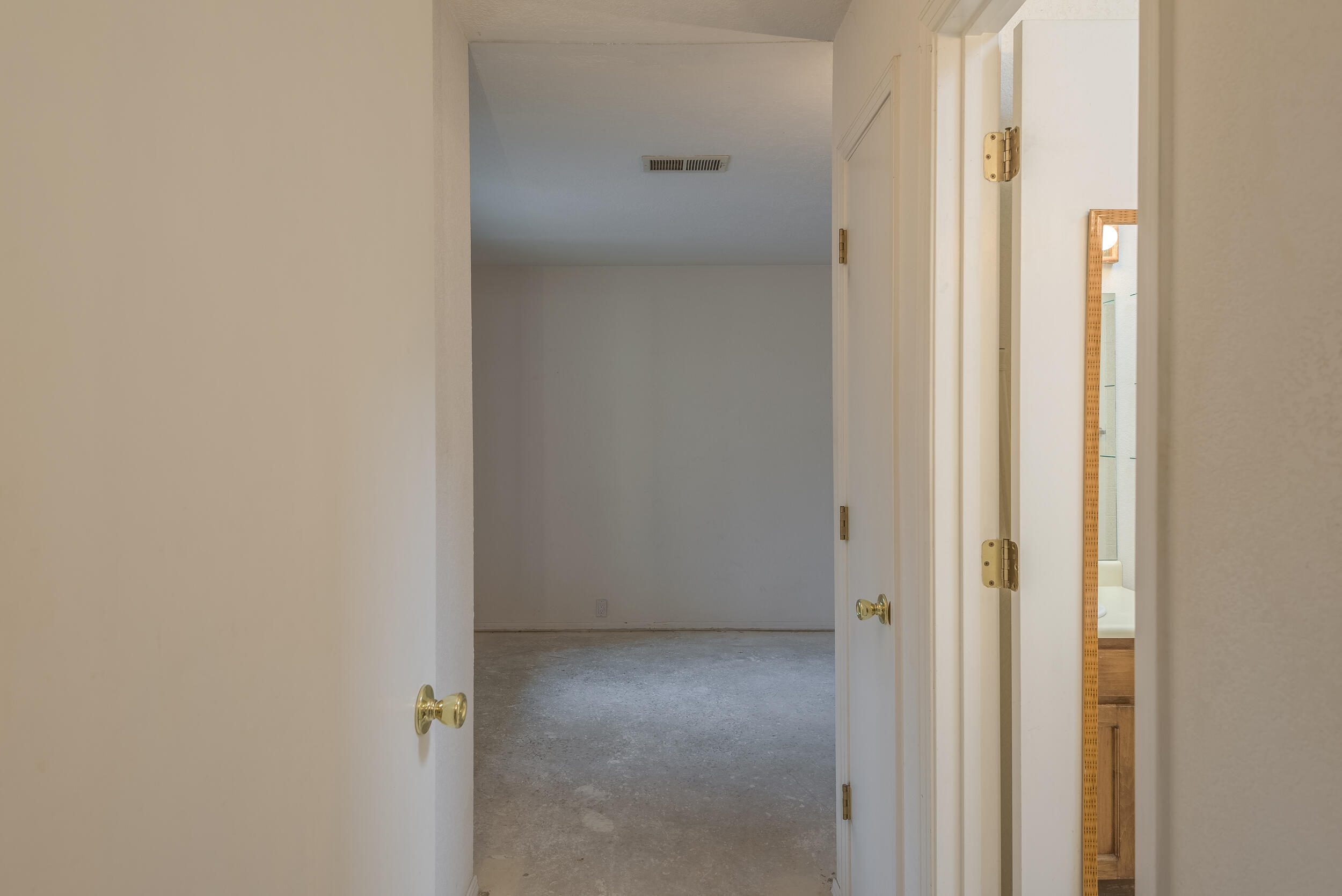 420 ROCK CREEK PARK Avenue NE