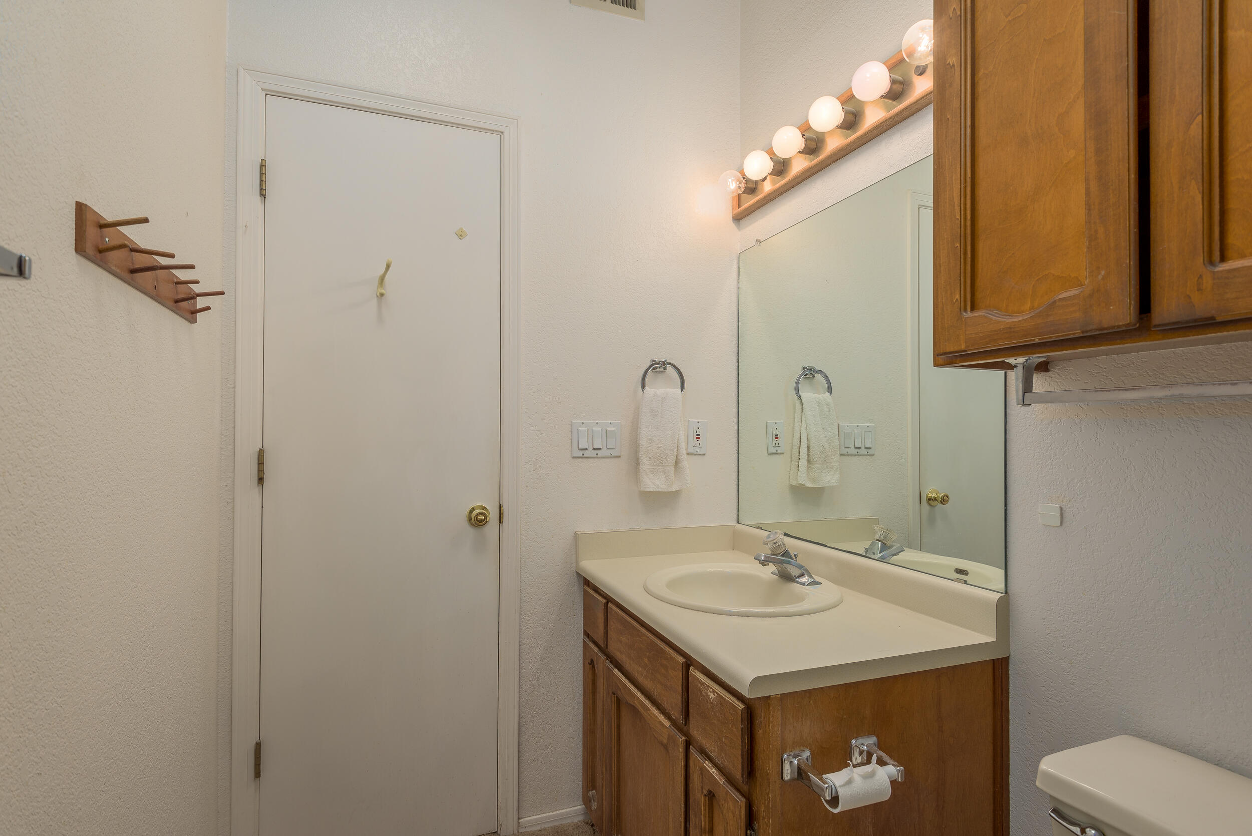 420 ROCK CREEK PARK Avenue NE
