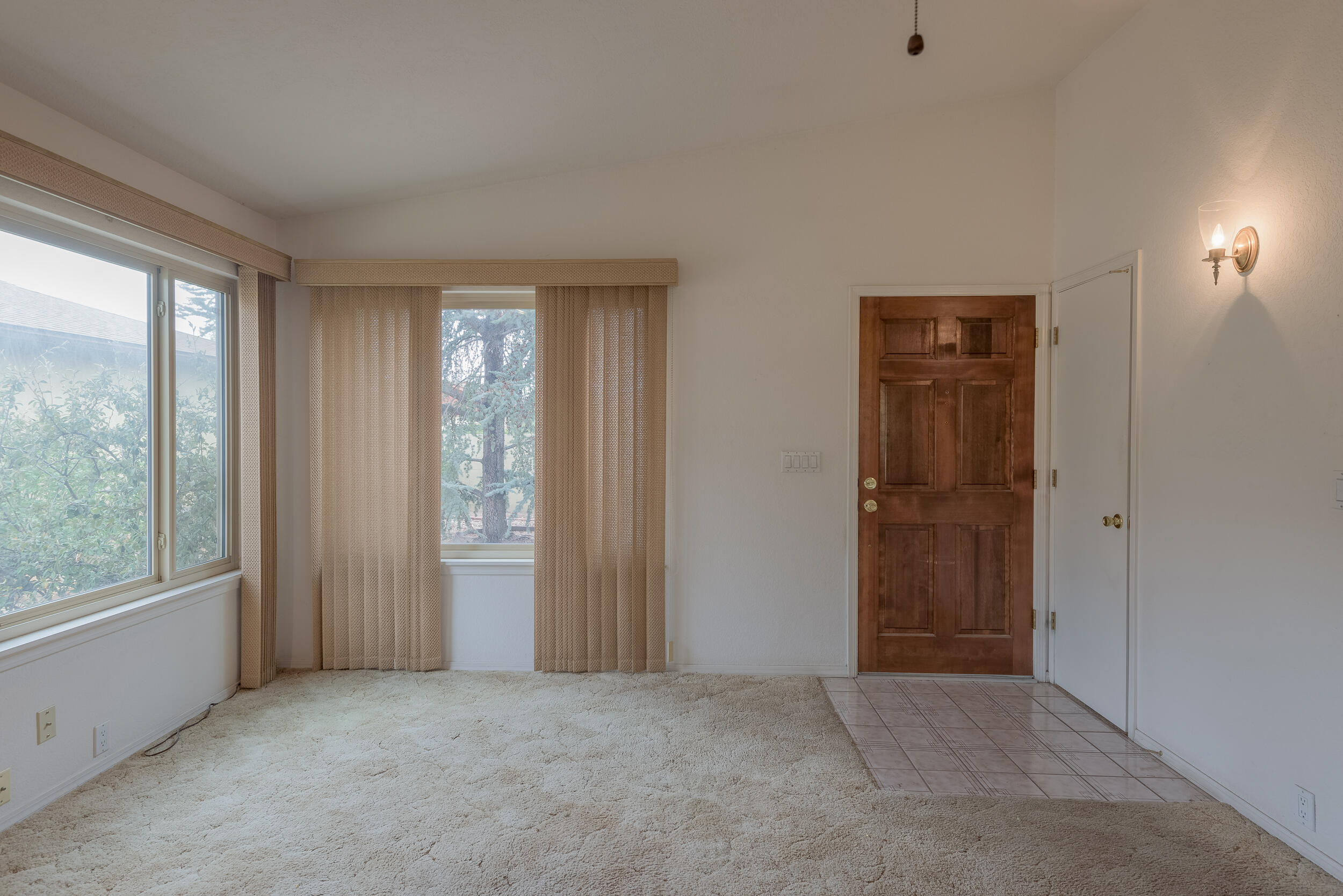 420 ROCK CREEK PARK Avenue NE