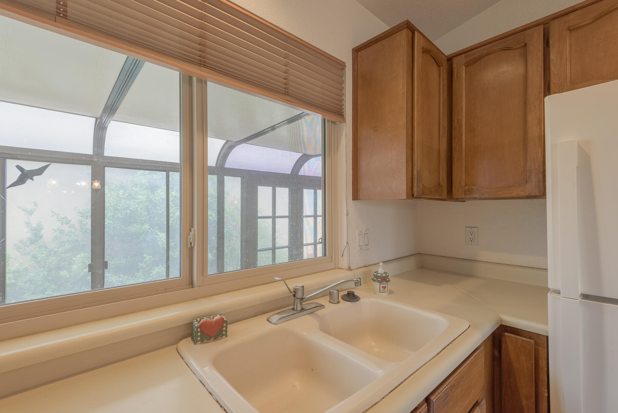 420 ROCK CREEK PARK Avenue NE