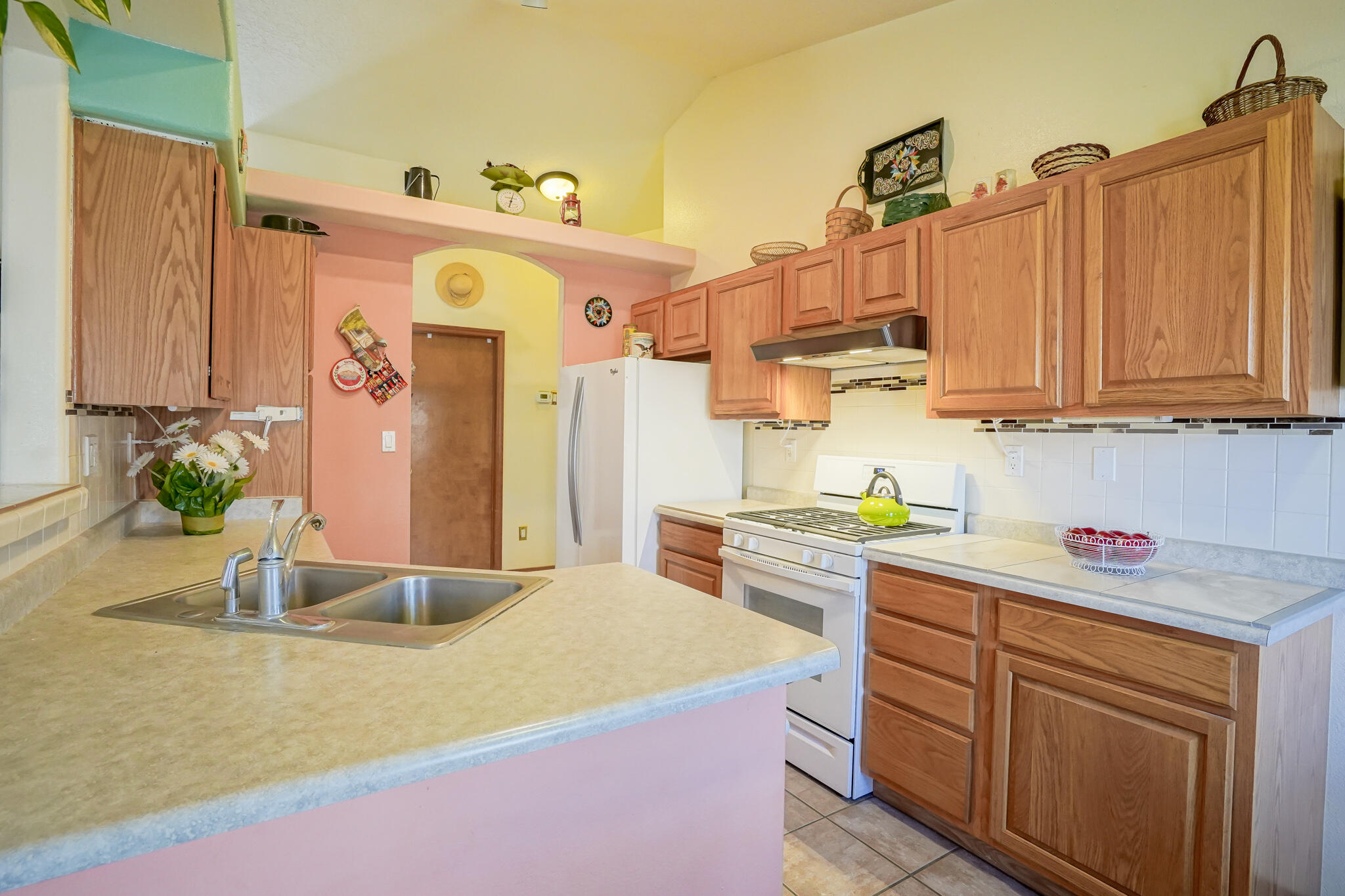 8032 PETROGLYPH Avenue NW