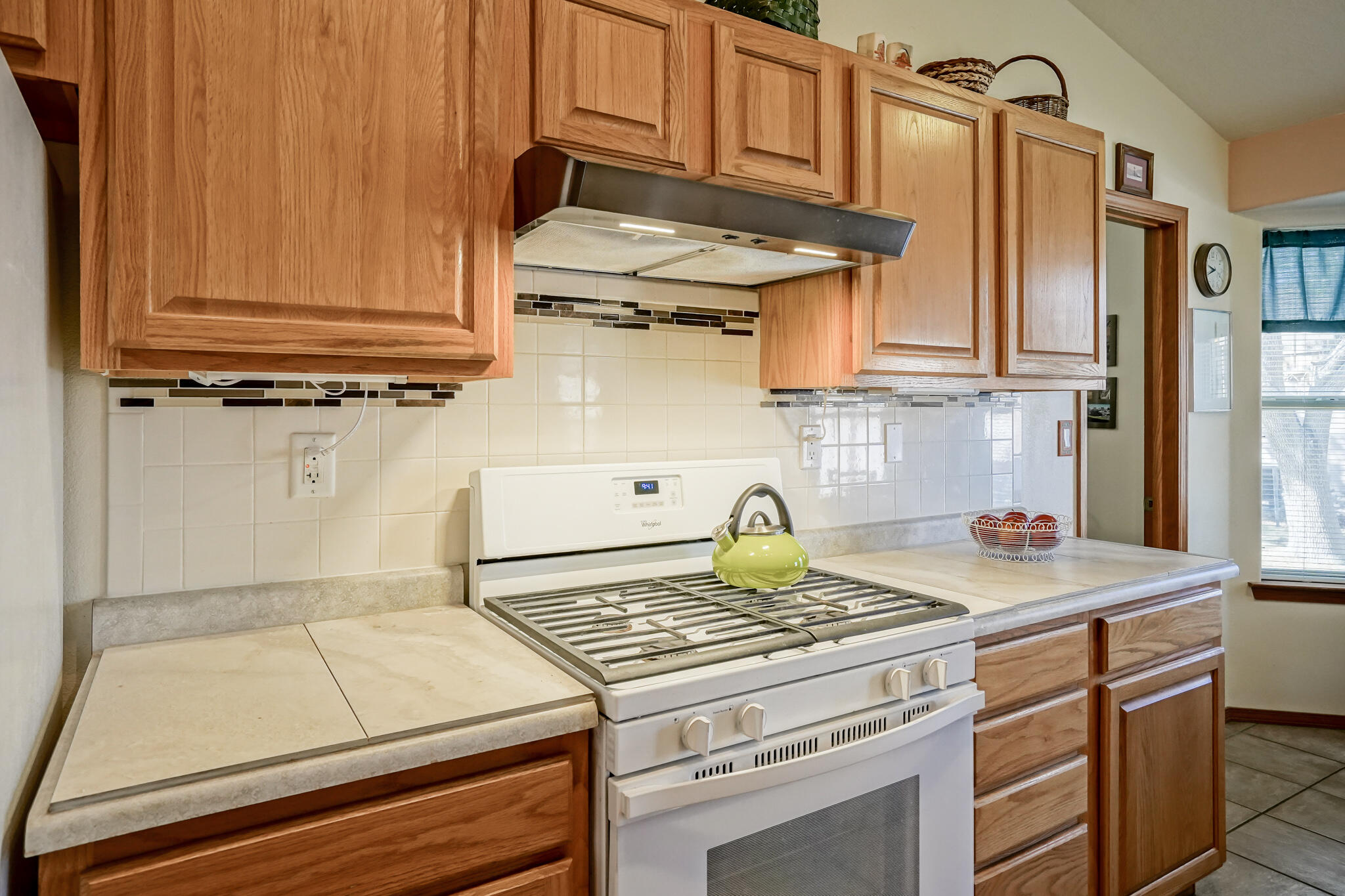 8032 PETROGLYPH Avenue NW