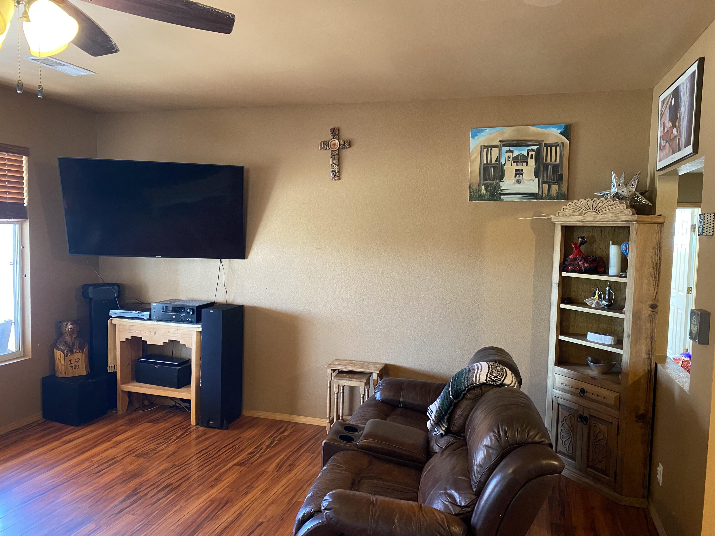 6996 CLARK HILLS Drive NE