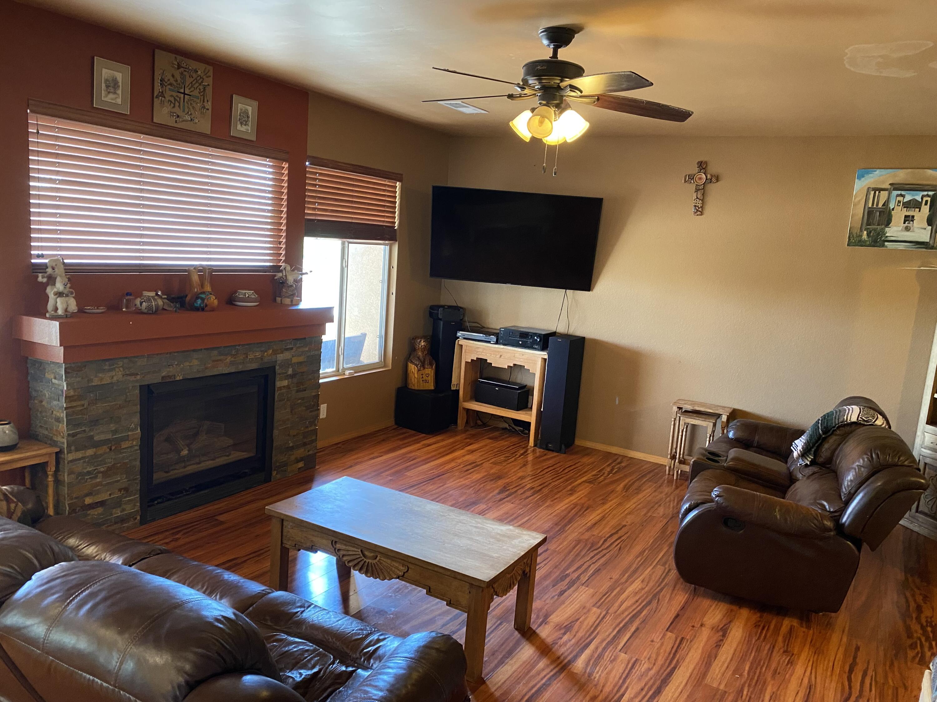 6996 CLARK HILLS Drive NE