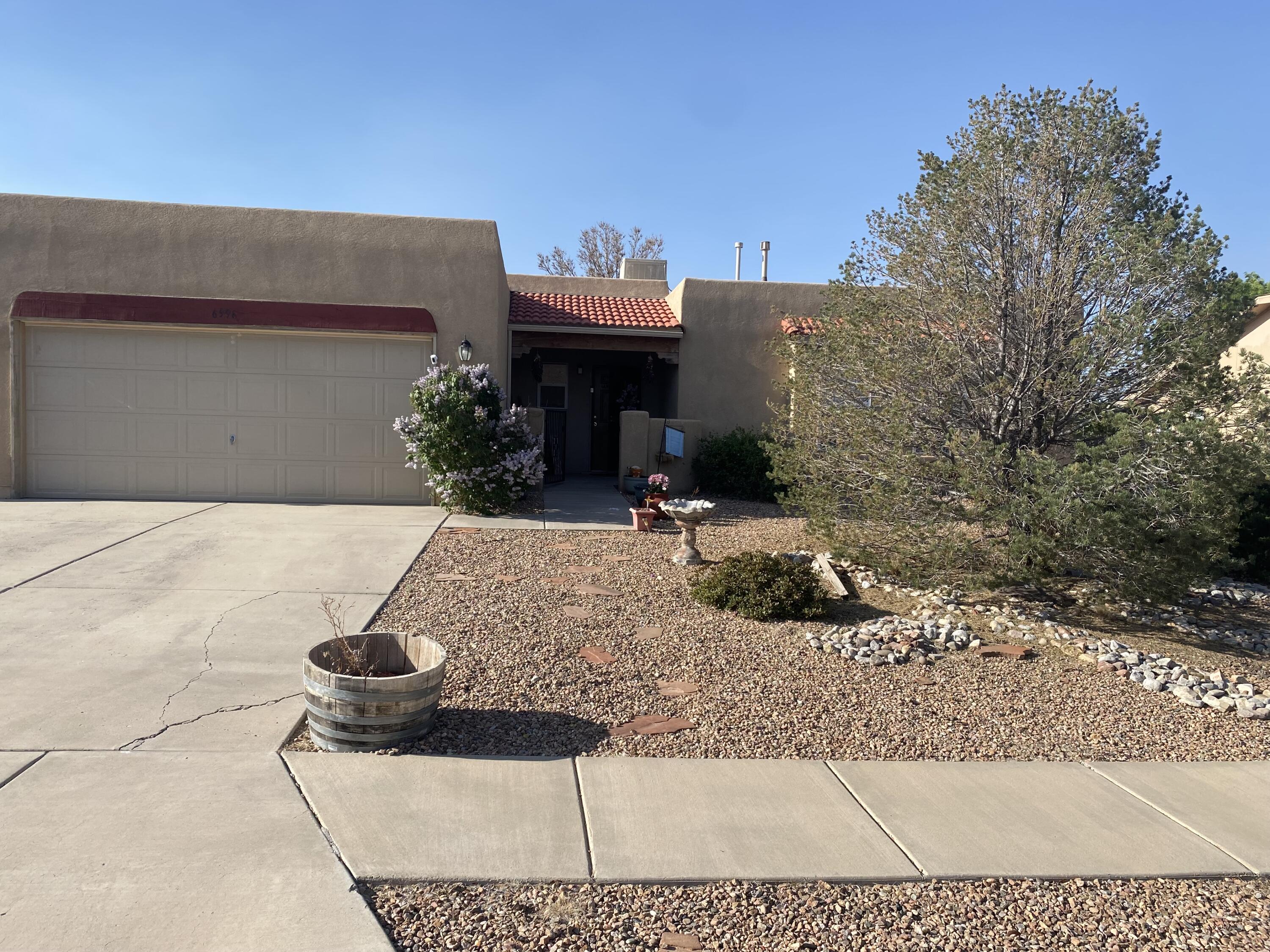 6996 CLARK HILLS Drive NE