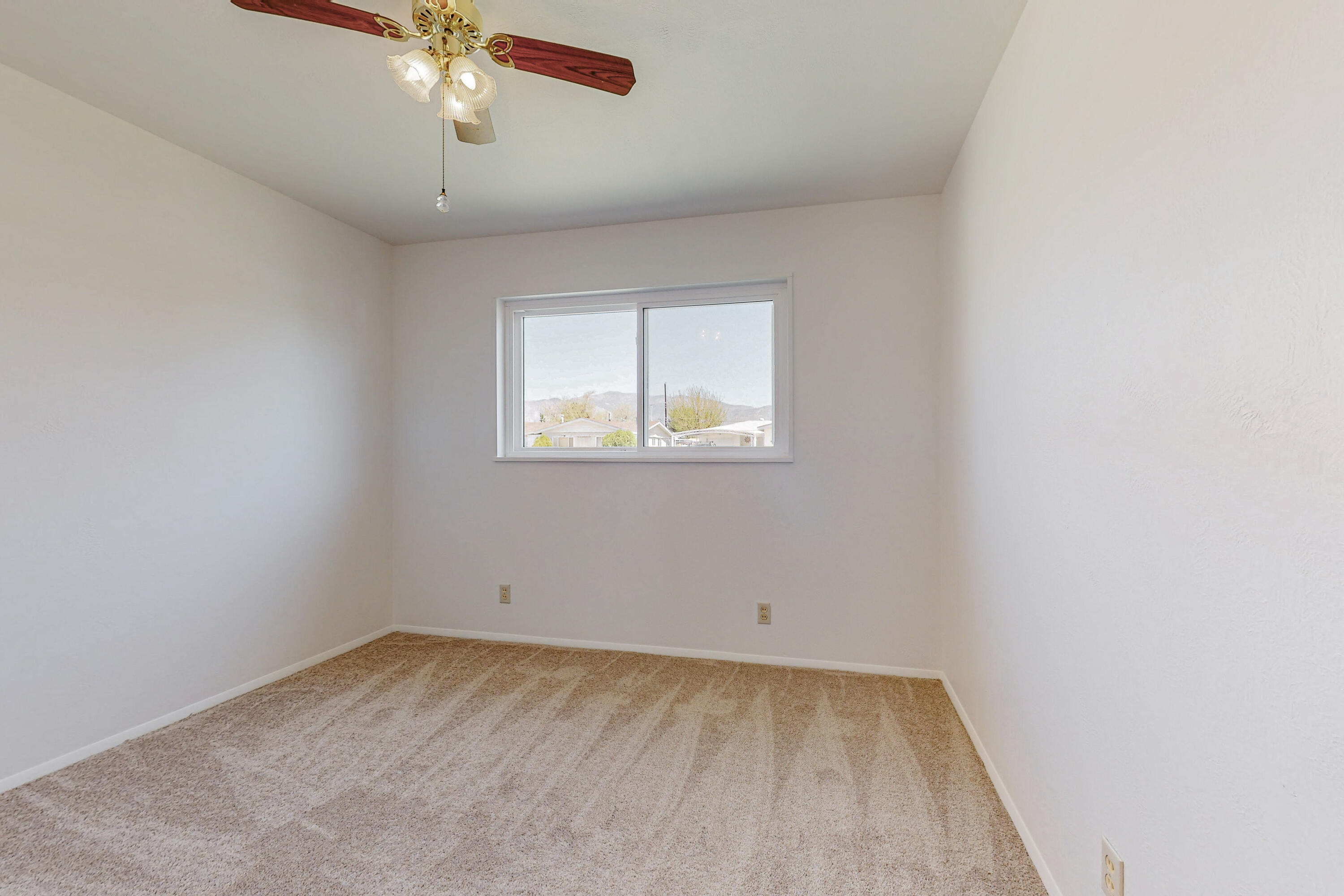 309 GENERAL ARNOLD Street NE