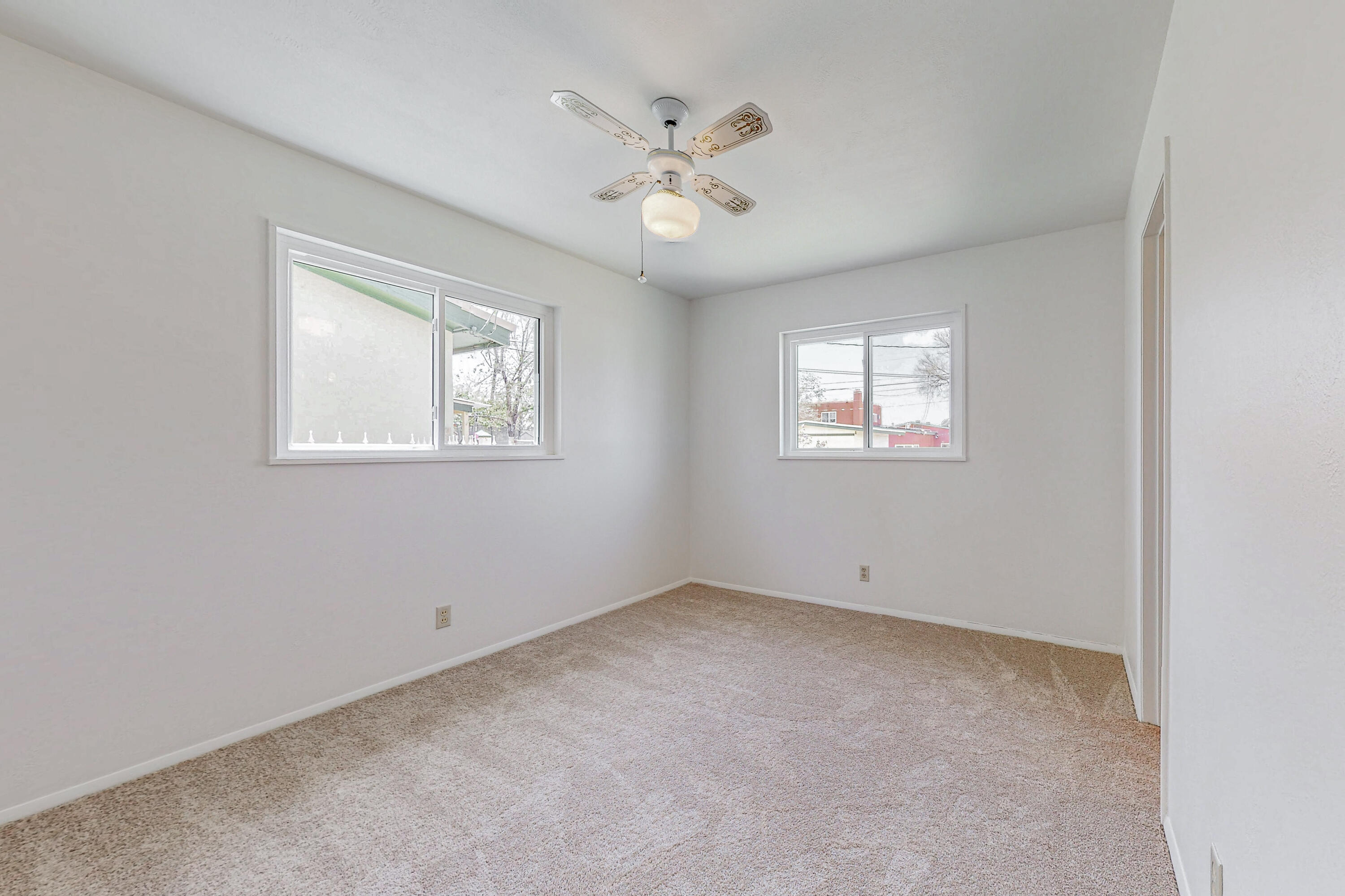 309 GENERAL ARNOLD Street NE