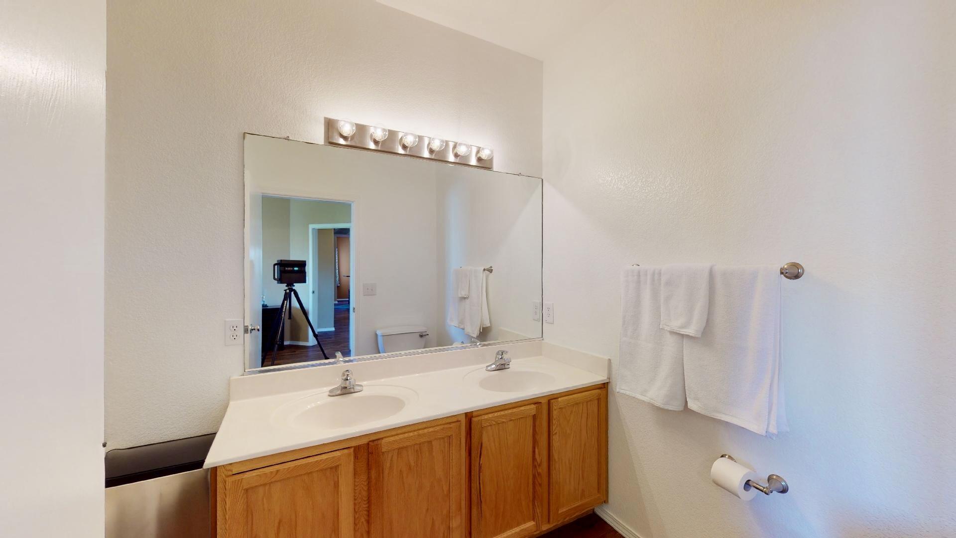 6800 Vista Del Norte Drive NE Unit: 1123
