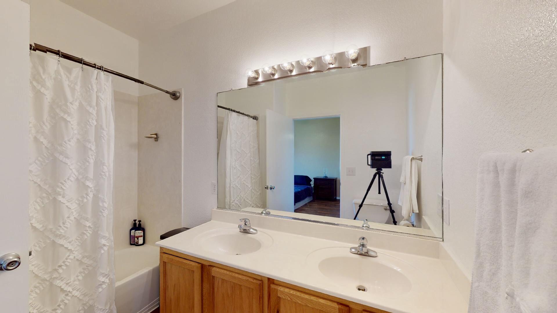 6800 Vista Del Norte Drive NE Unit: 1123