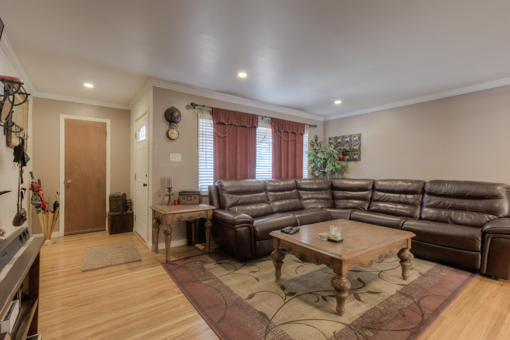3604 ESPEJO Street NE