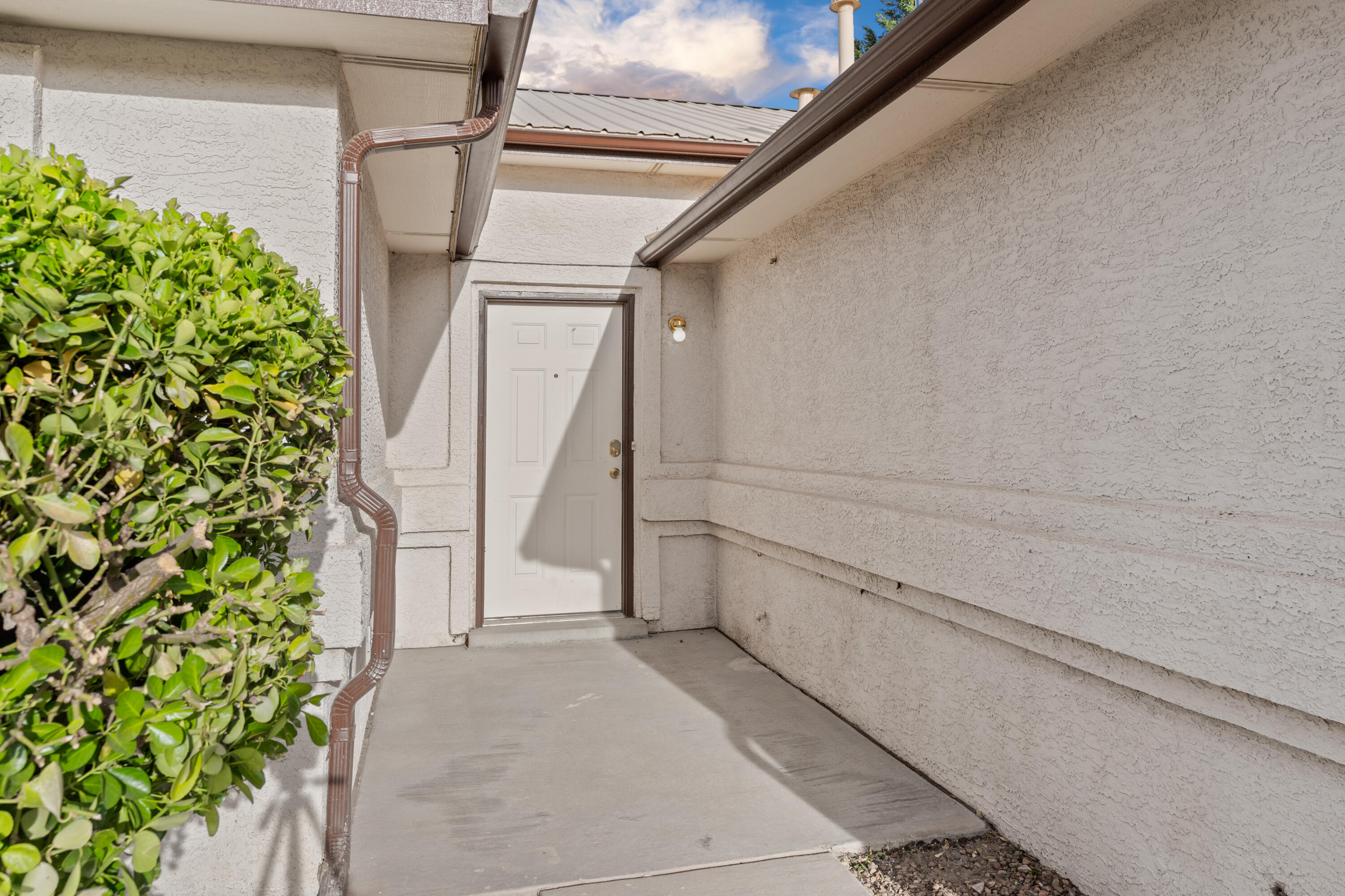 1316 SUMMERFIELD Place SW