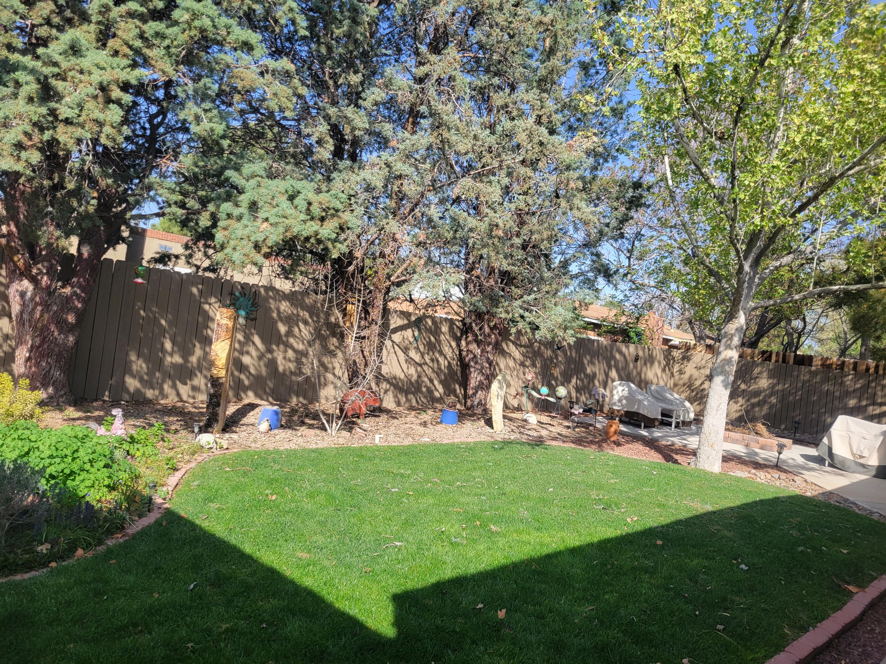 10201 KEEPING Drive NW