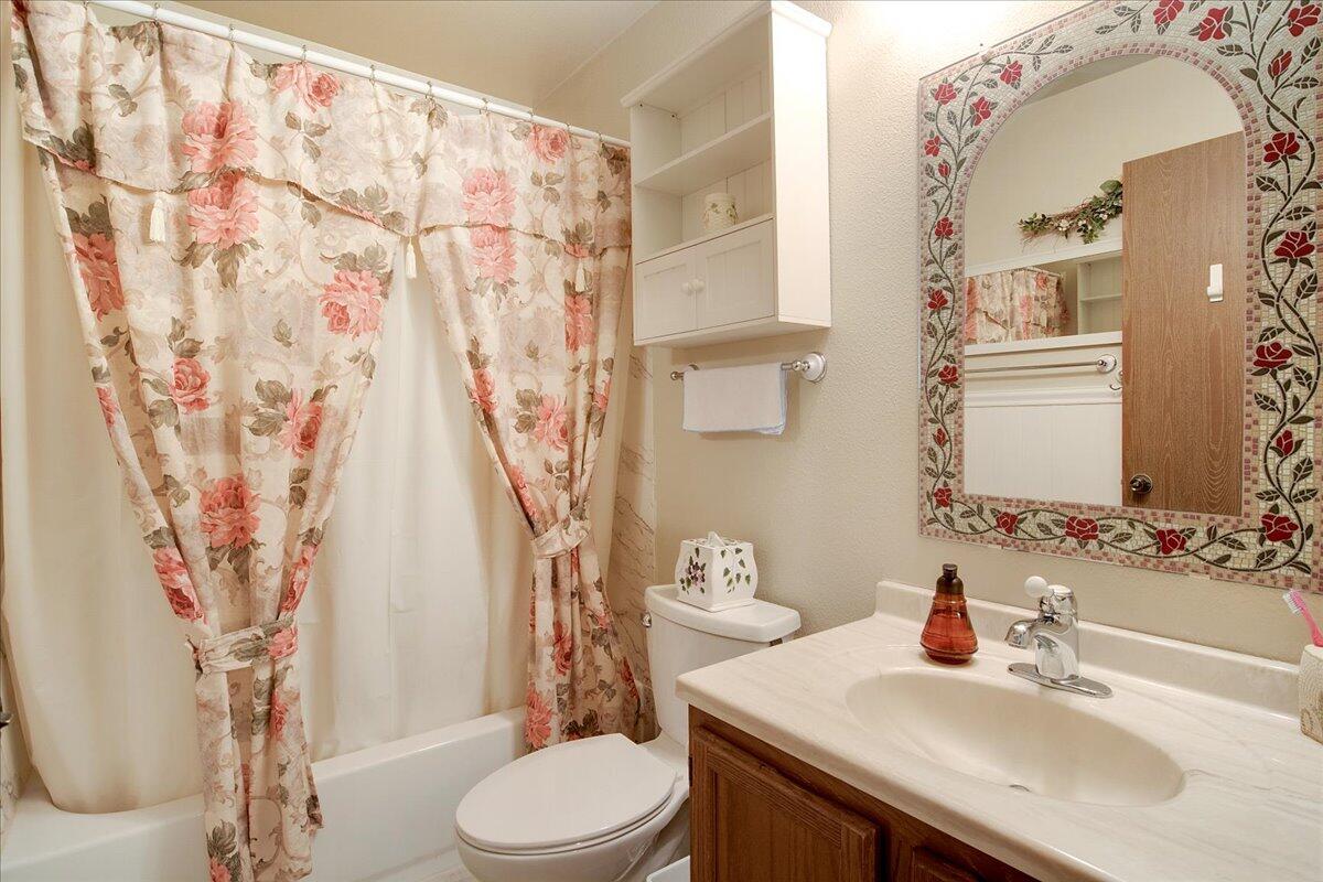 536 VALUE Court SE