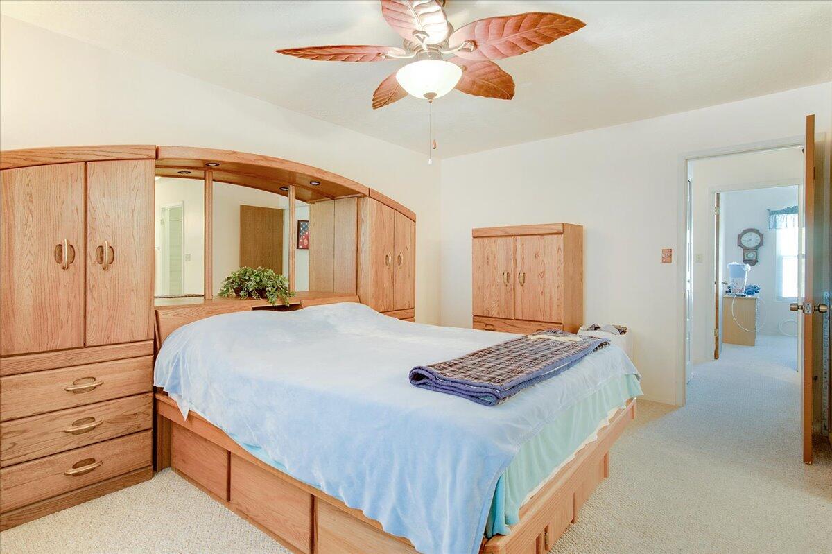536 VALUE Court SE