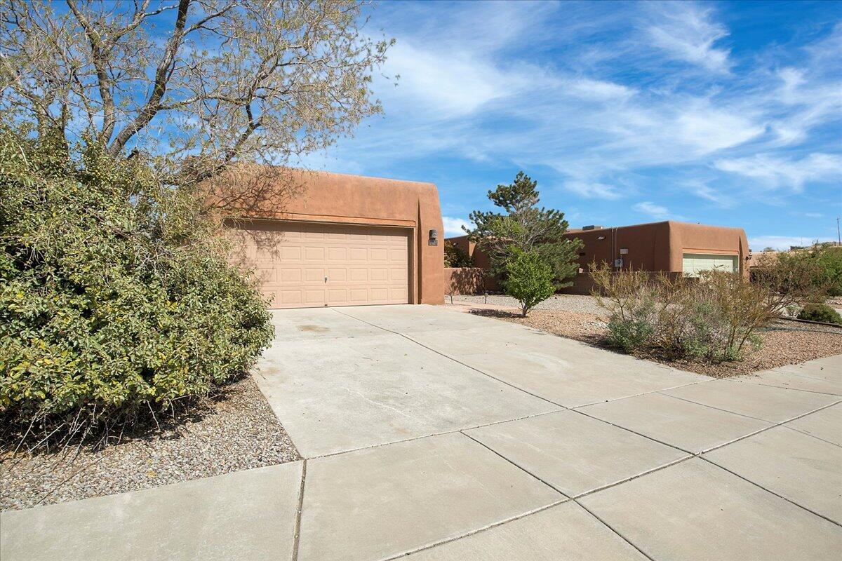 1424 TIFFANY Lane SE