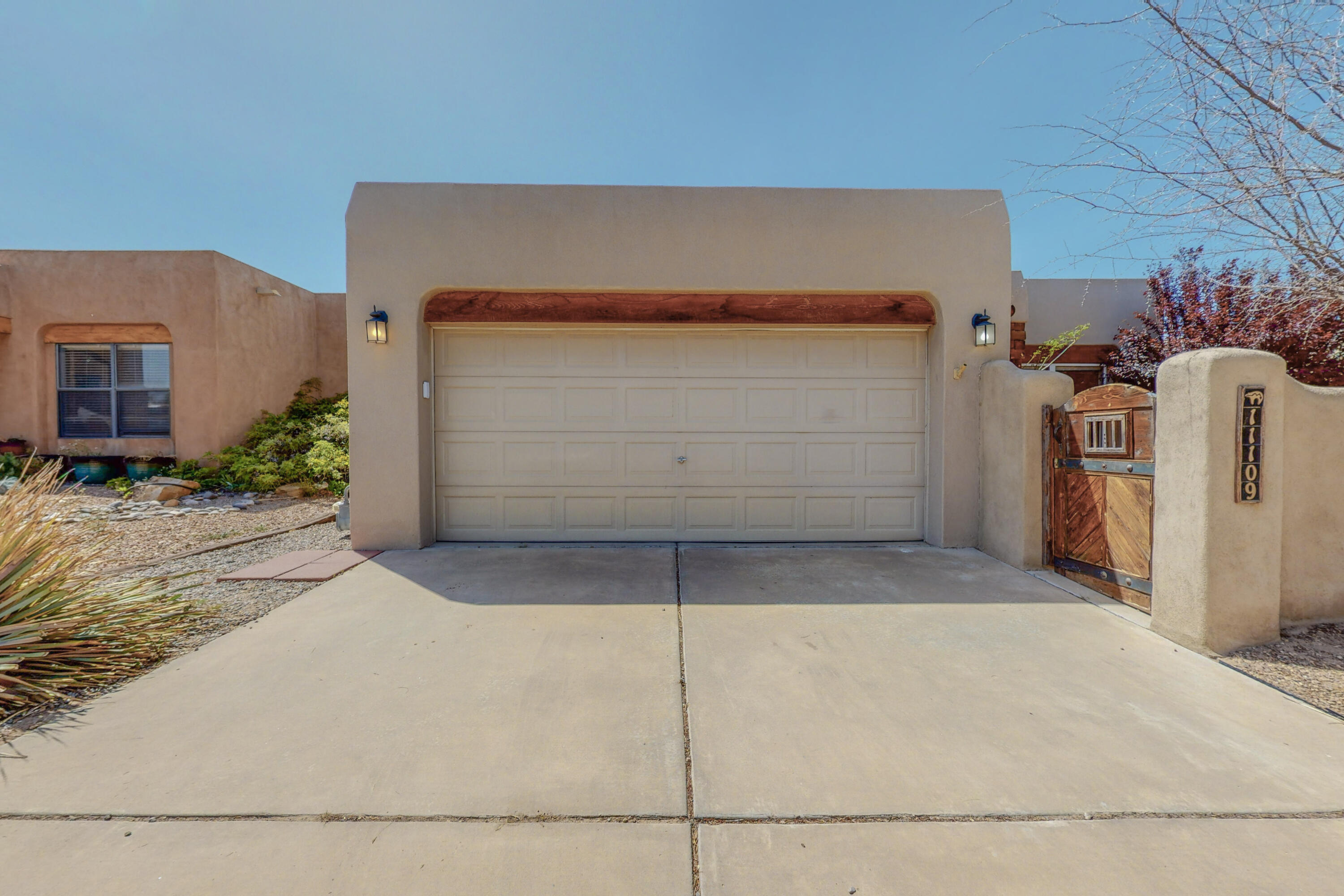 11109 MONTECILLO Drive NW