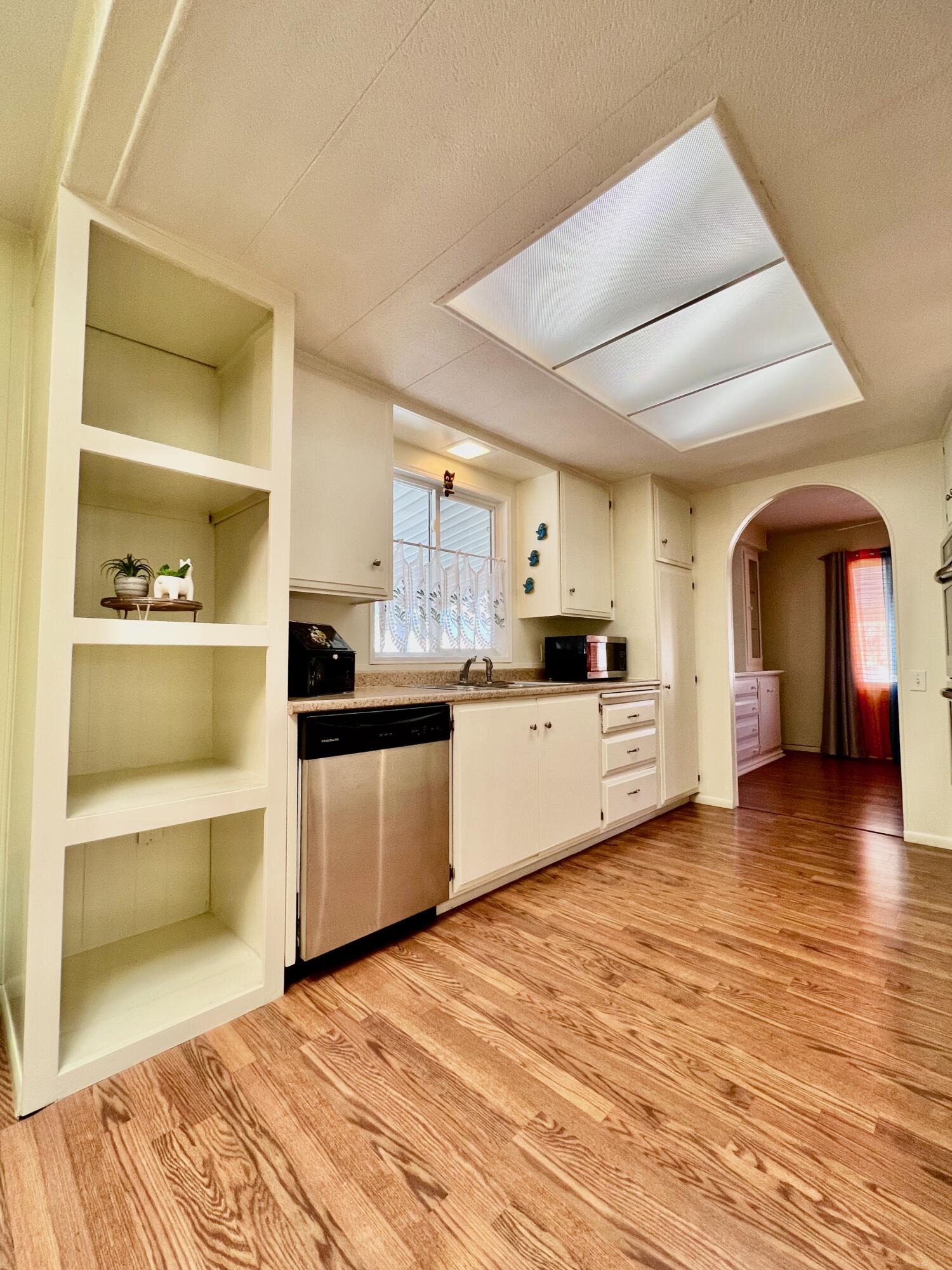 7112 PAN AMERICAN EAST NE Unit: 267