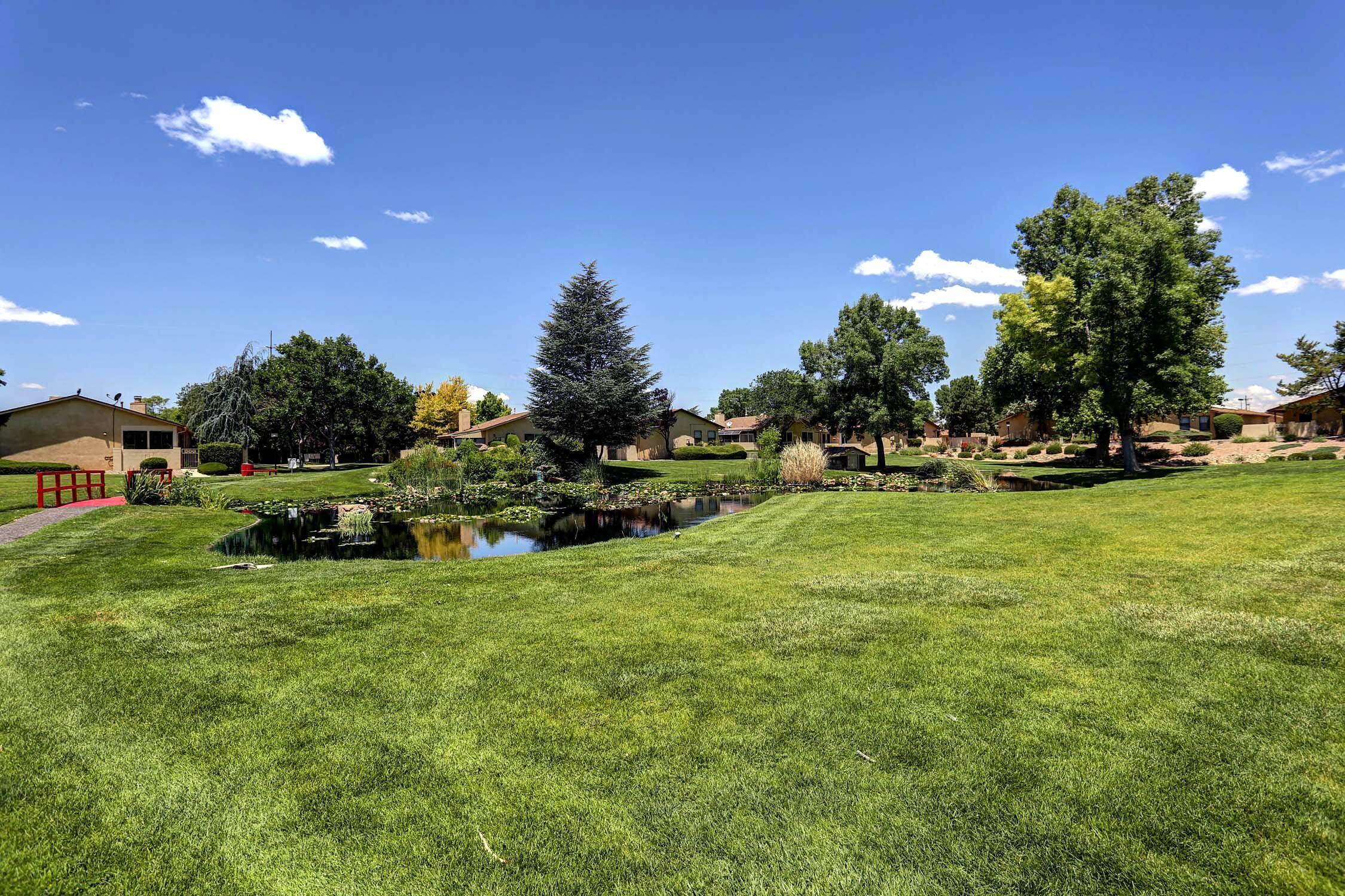 10829 TOWNE PARK Drive NE