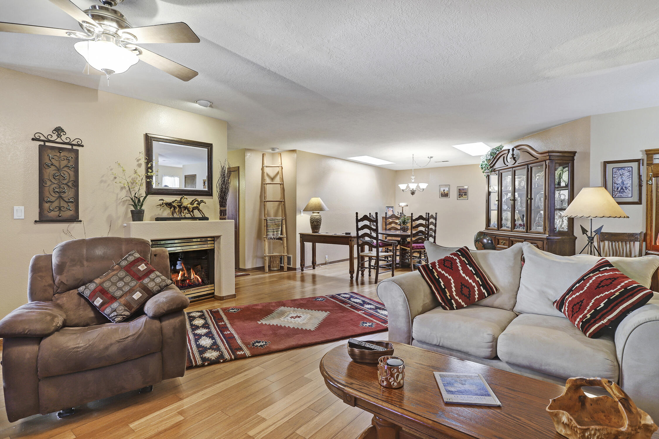 10829 TOWNE PARK Drive NE
