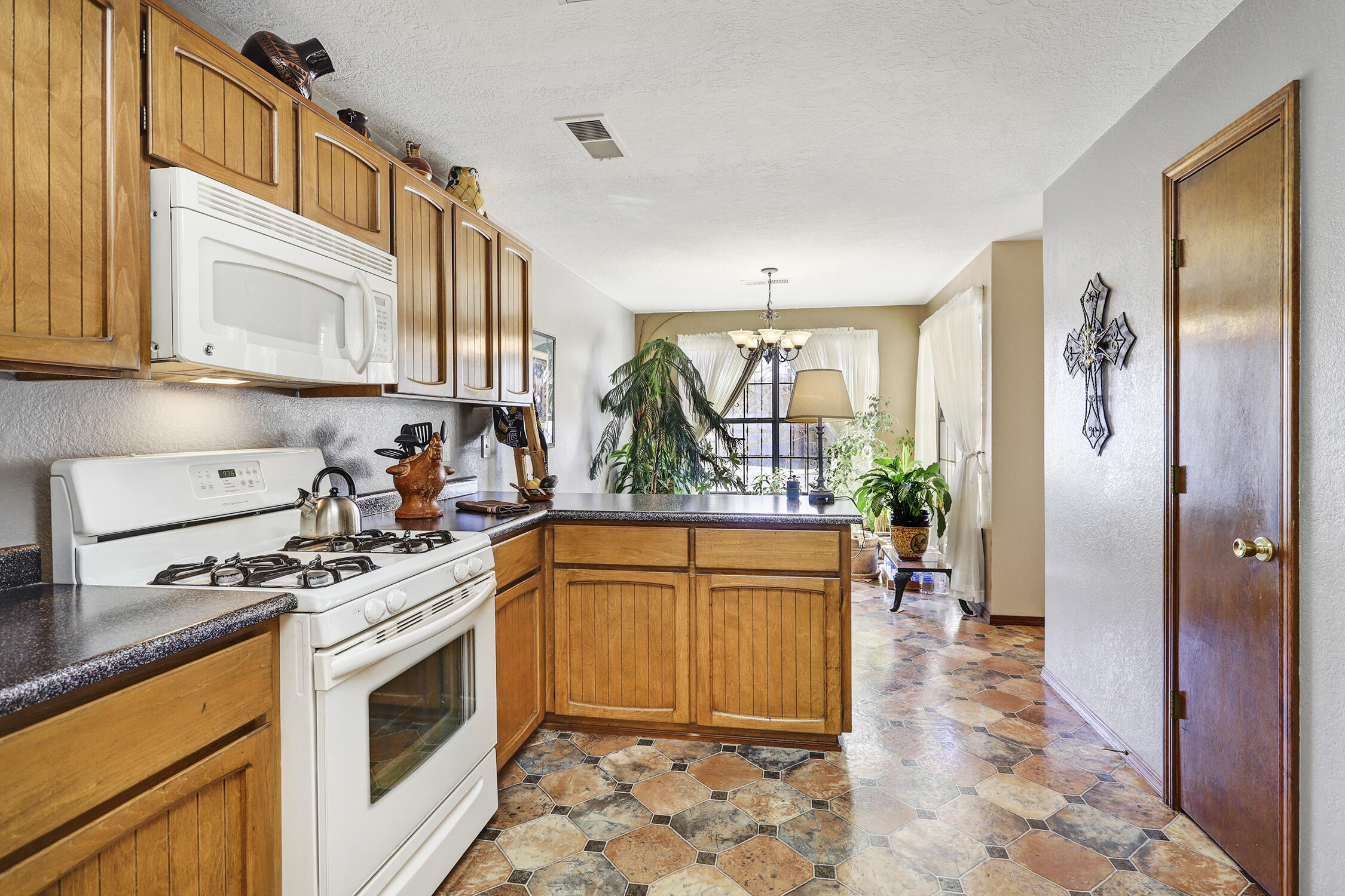 10829 TOWNE PARK Drive NE