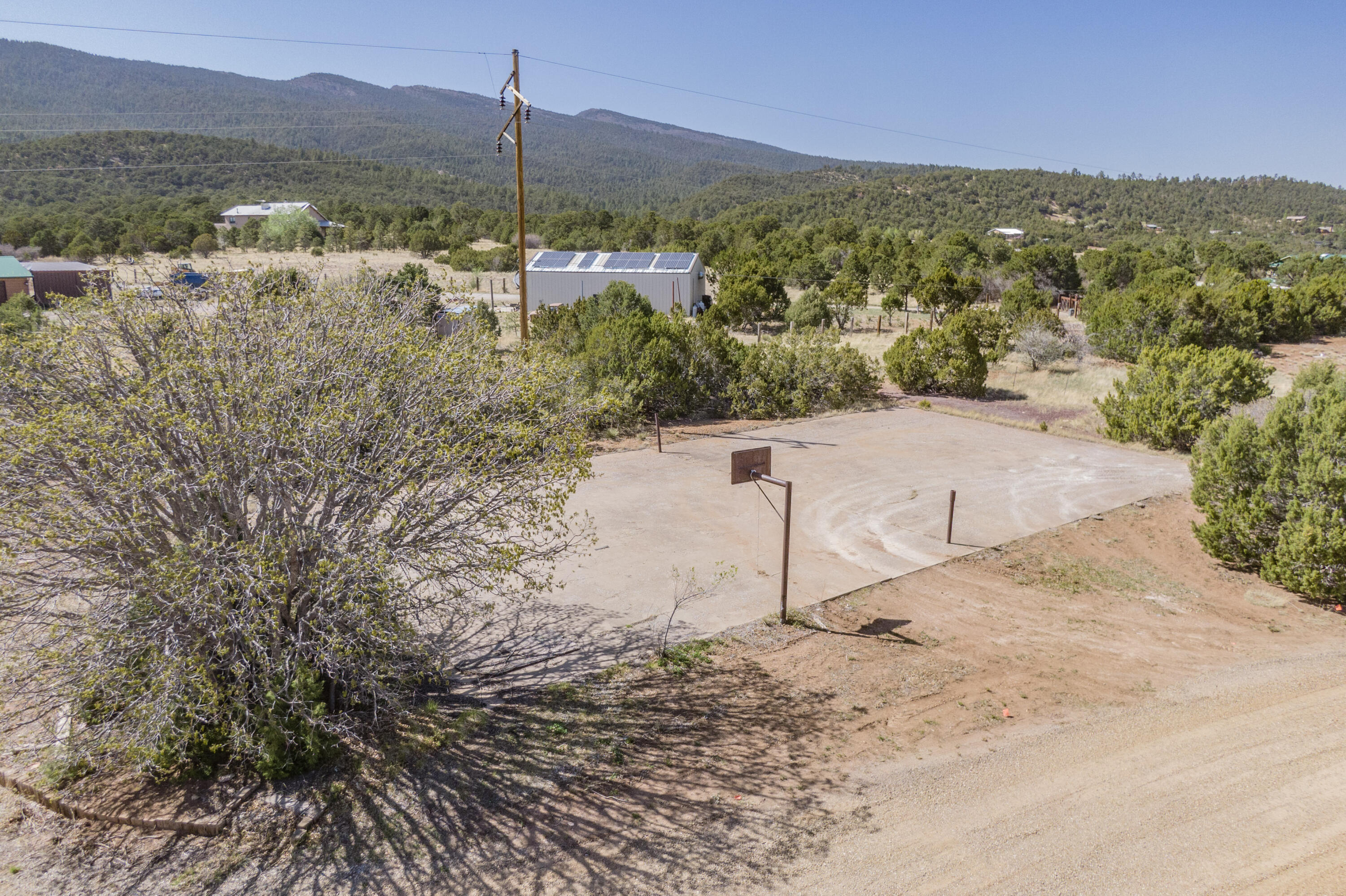 24 CHOLLA CREST Road