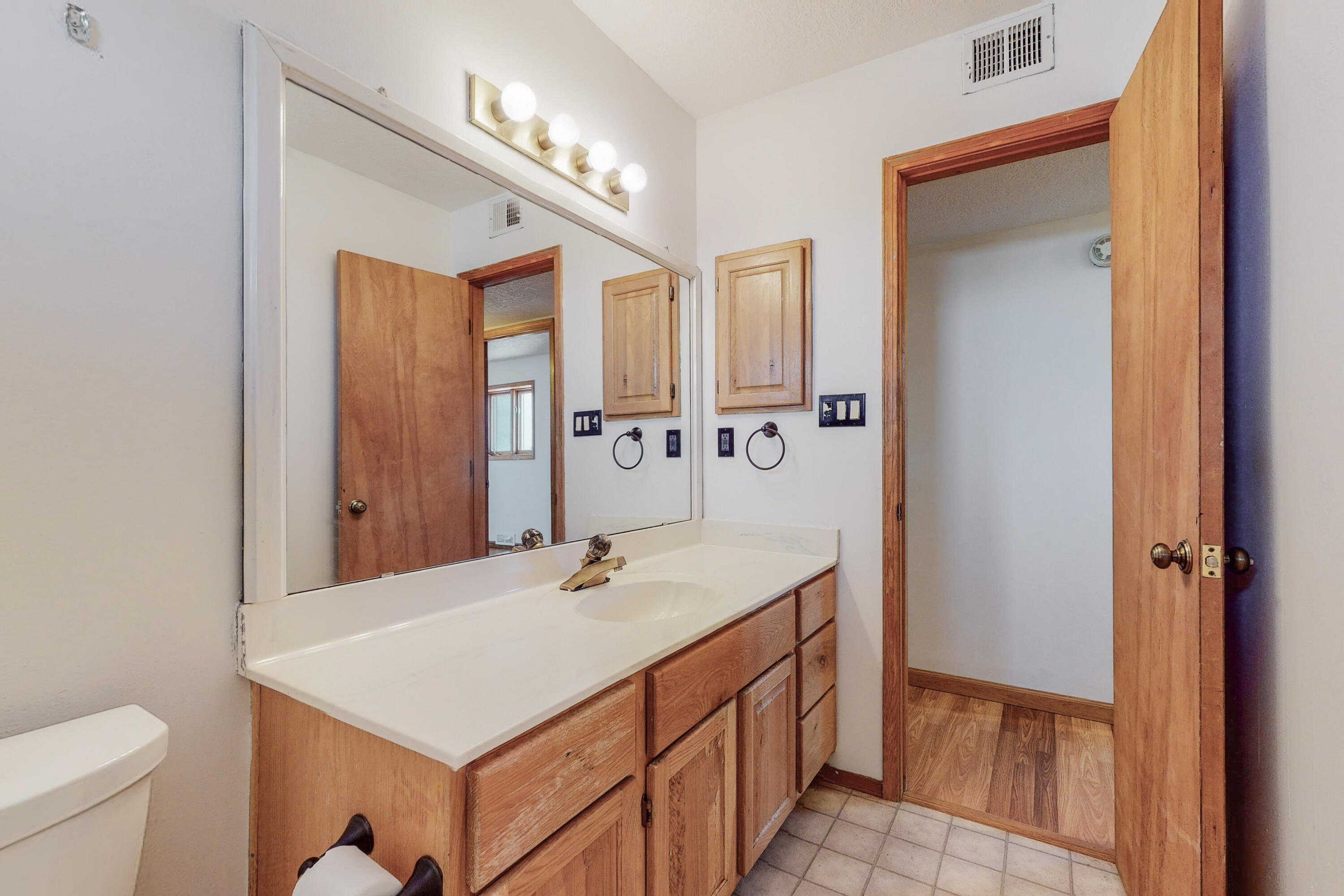 24 CHOLLA CREST Road