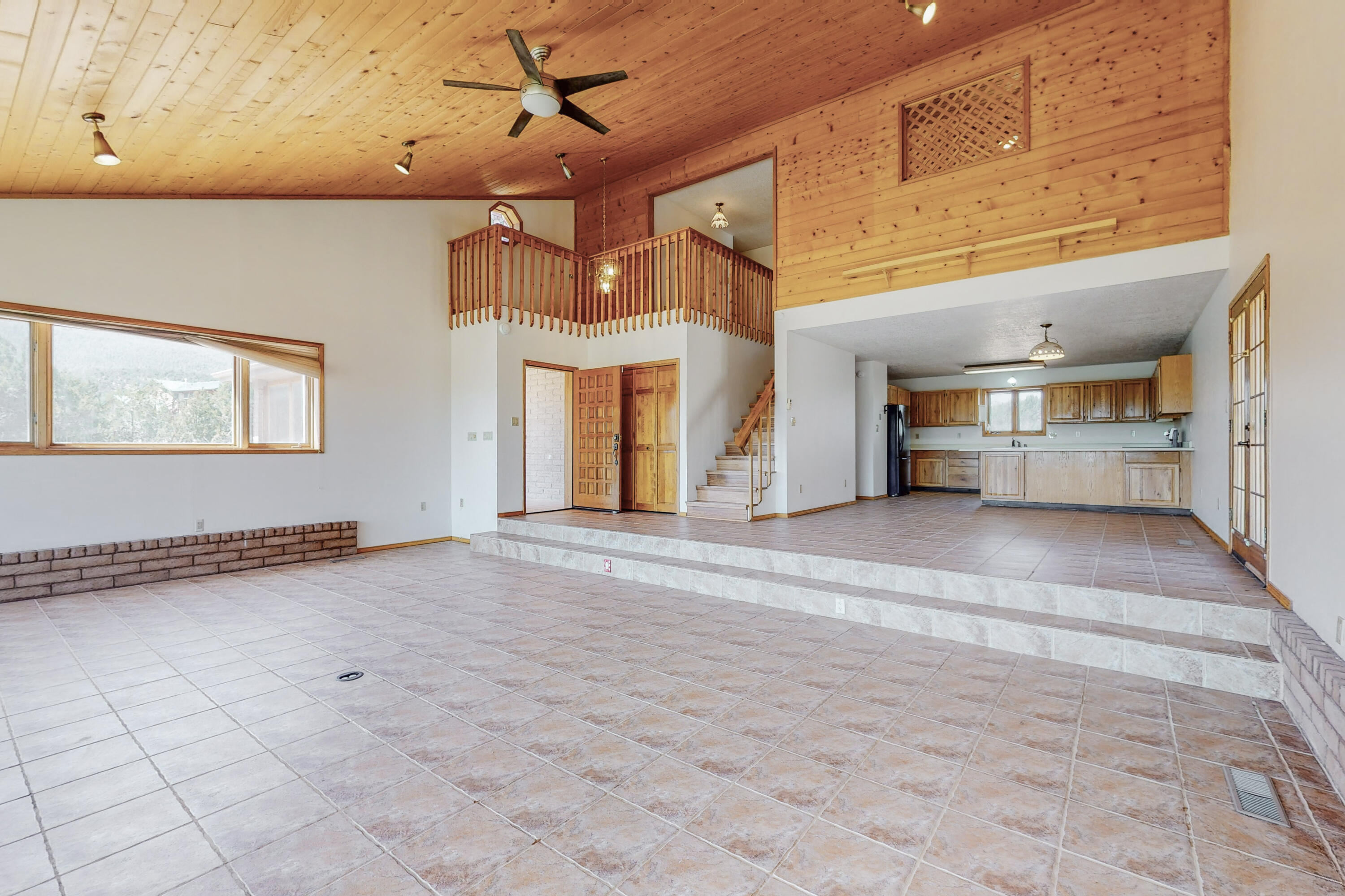 24 CHOLLA CREST Road