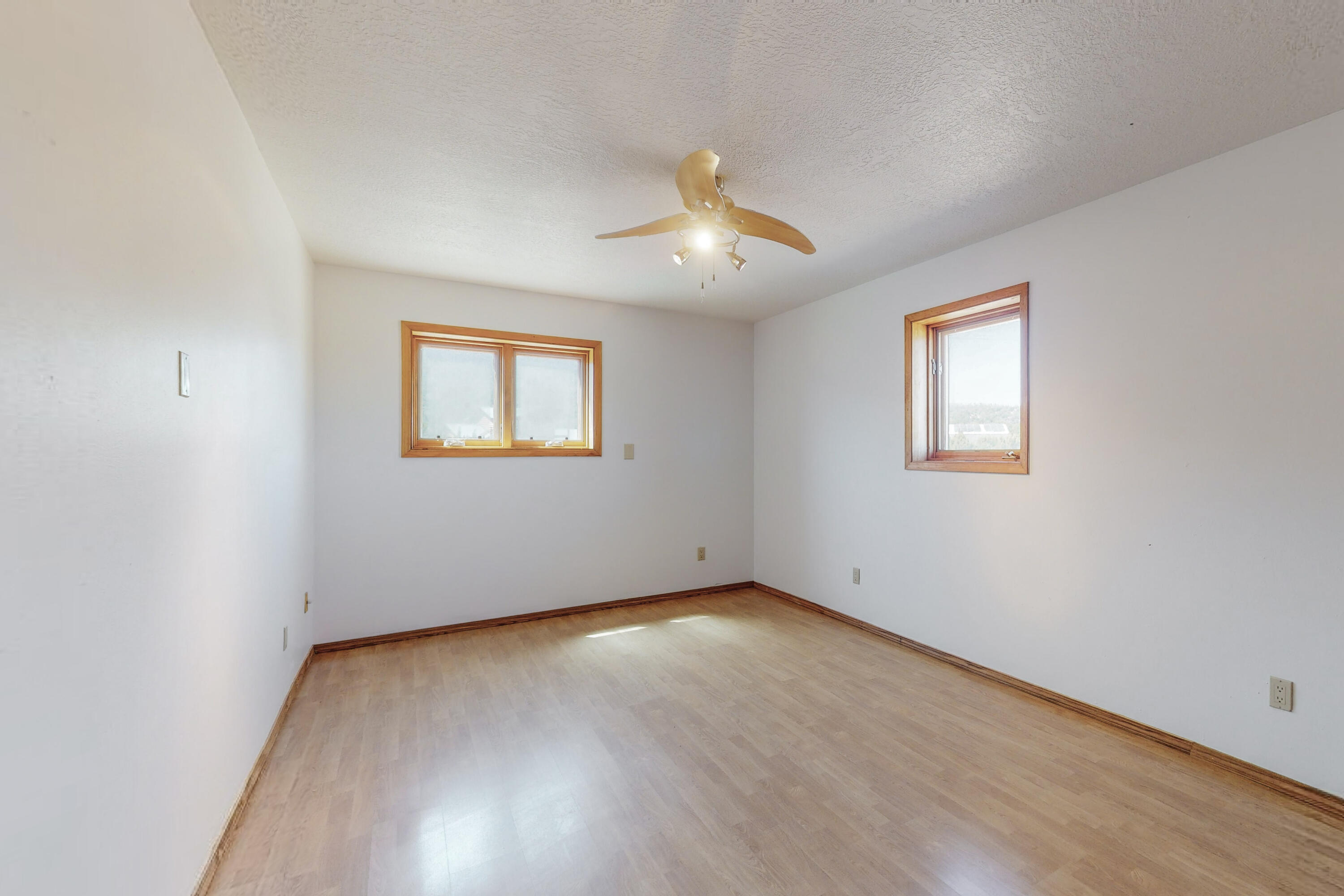 24 CHOLLA CREST Road