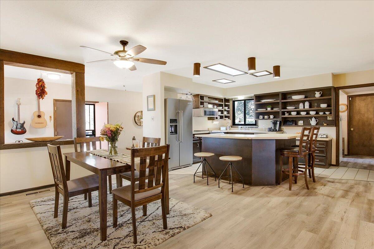 401 MONTE LARGO Drive NE
