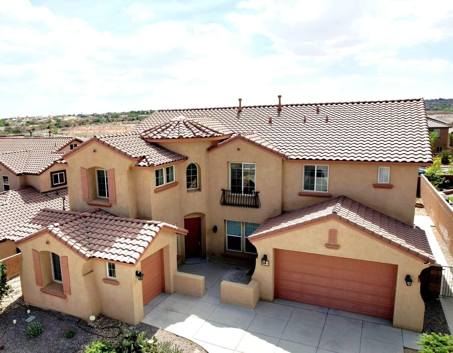 121 LOS MIRADORES Drive NE