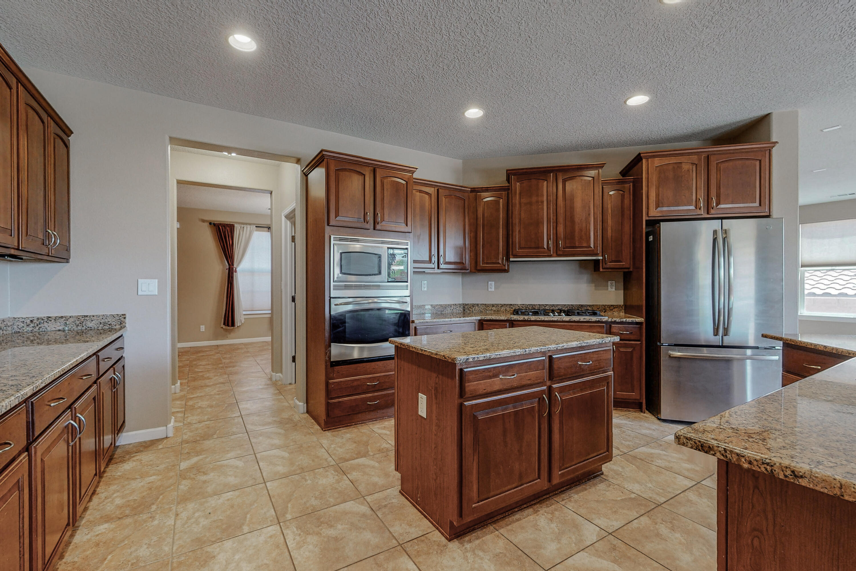 121 LOS MIRADORES Drive NE