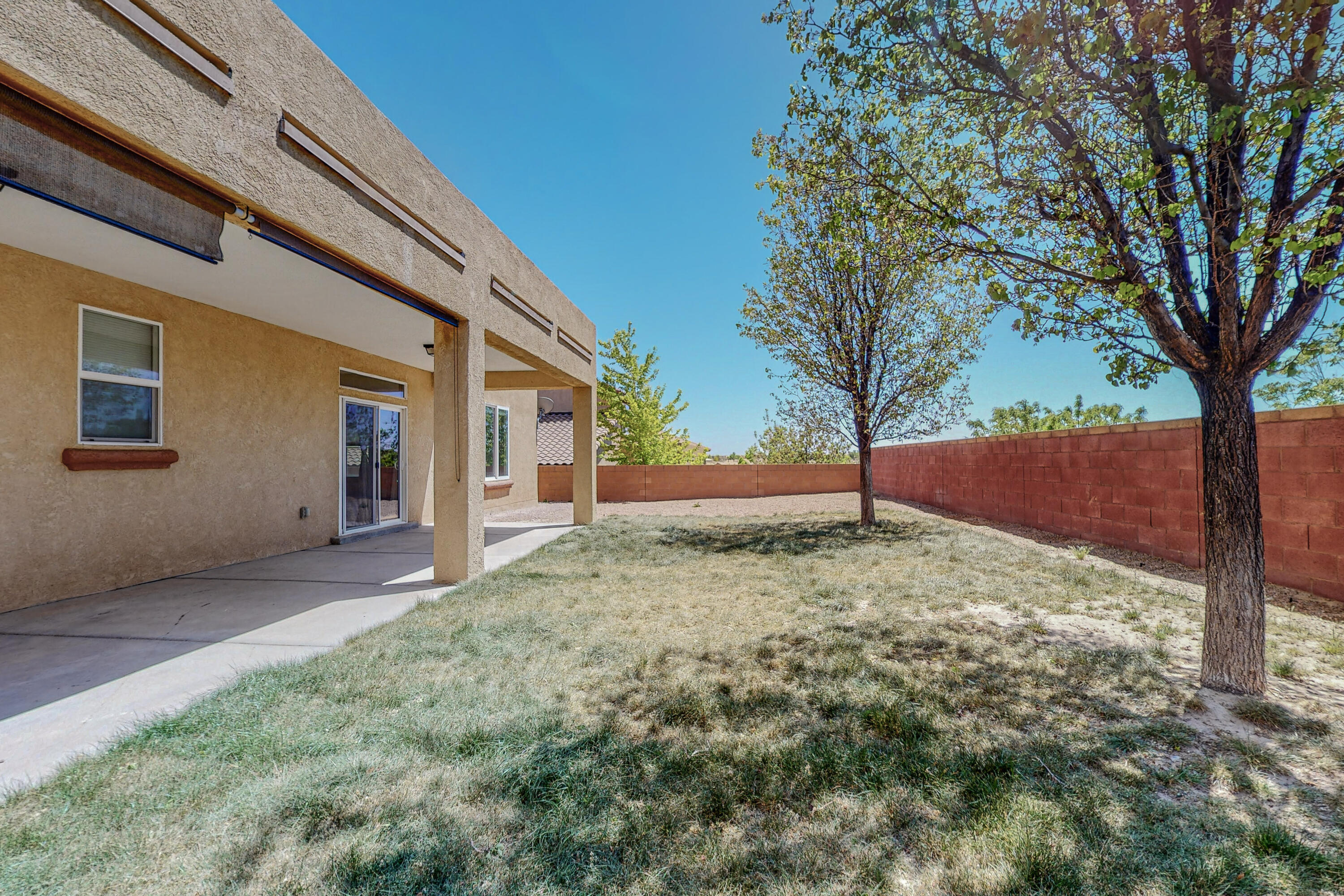 121 LOS MIRADORES Drive NE