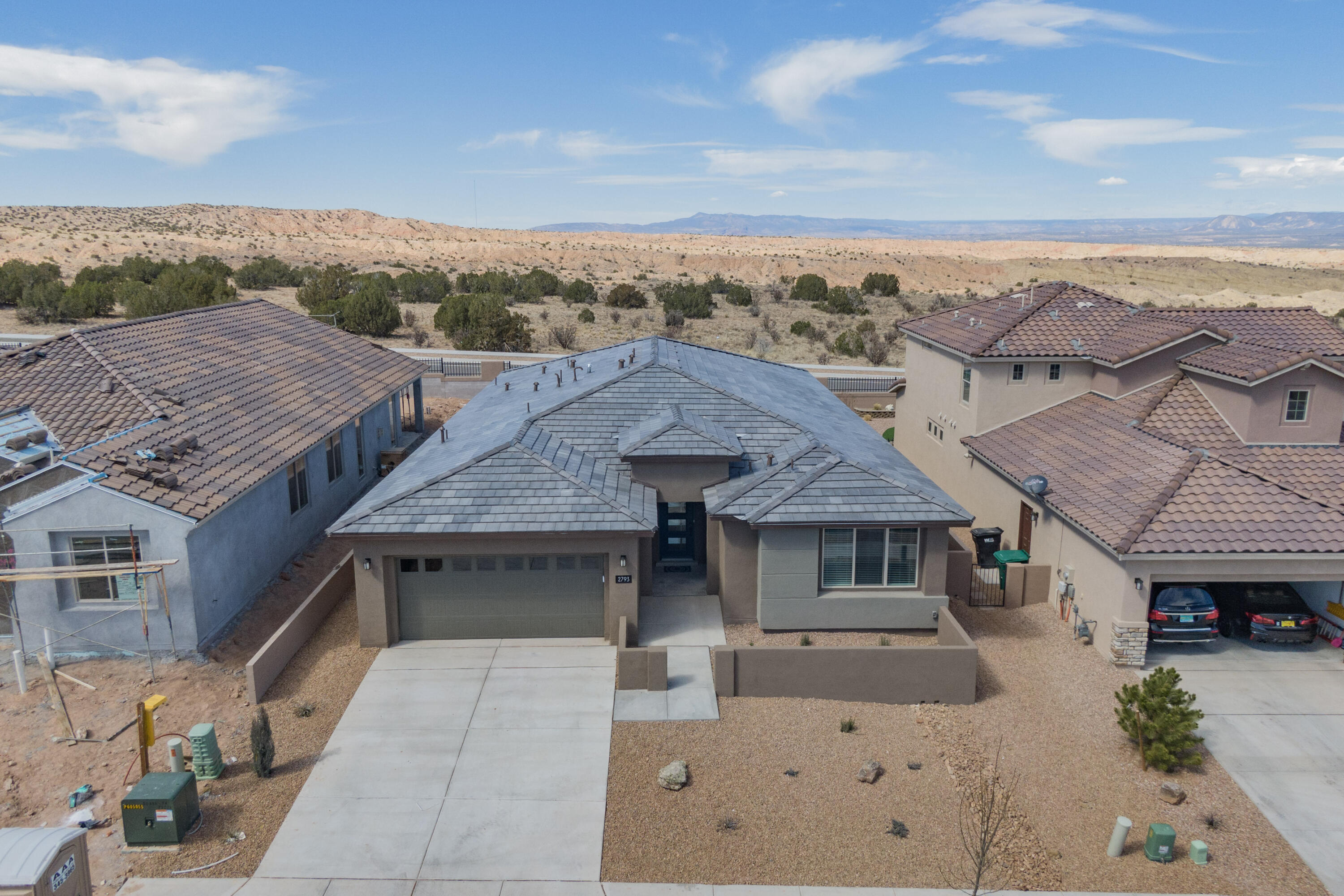2793 KINGS CANYON Loop NE