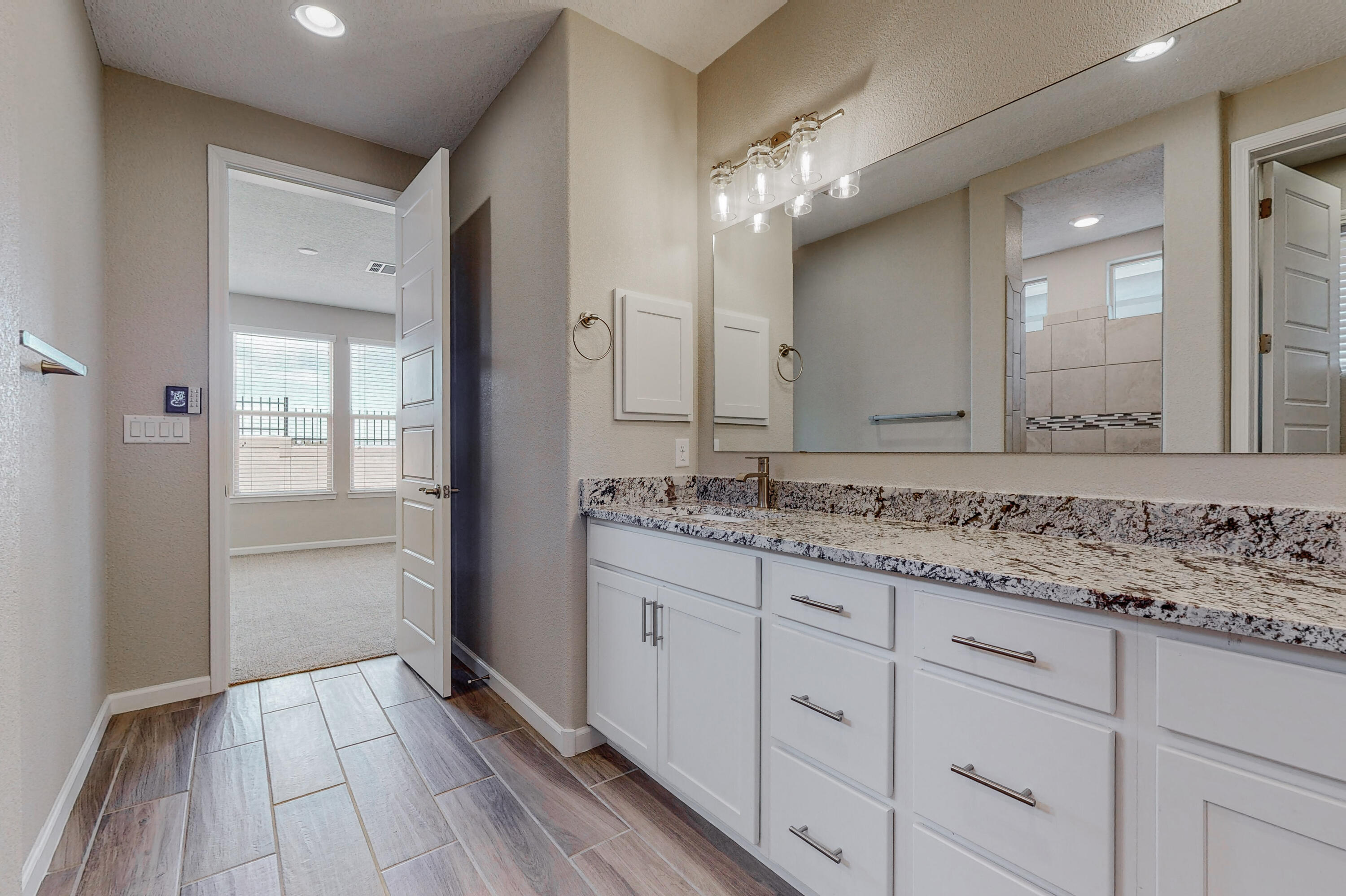 2793 KINGS CANYON Loop NE