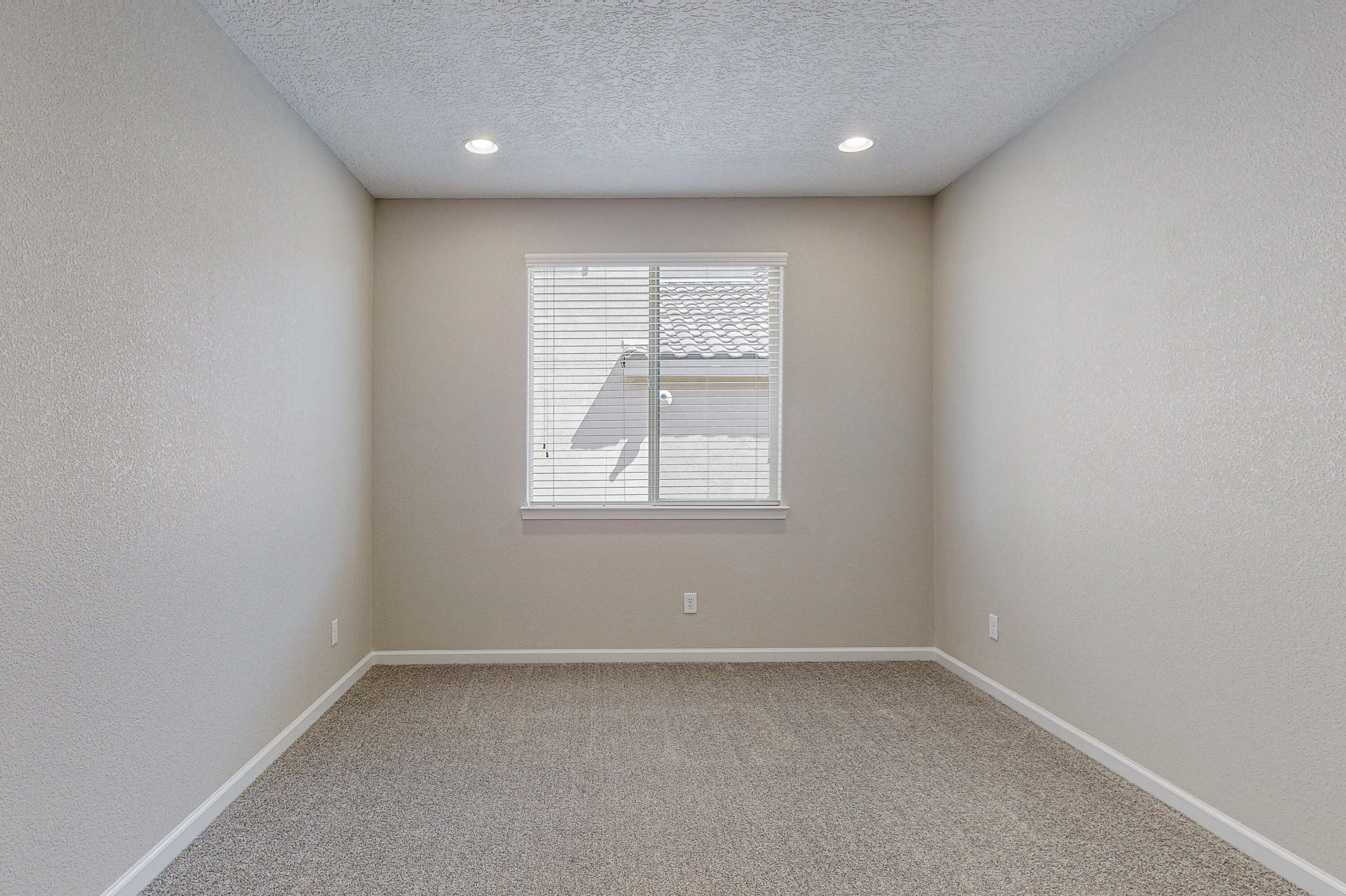 2793 KINGS CANYON Loop NE