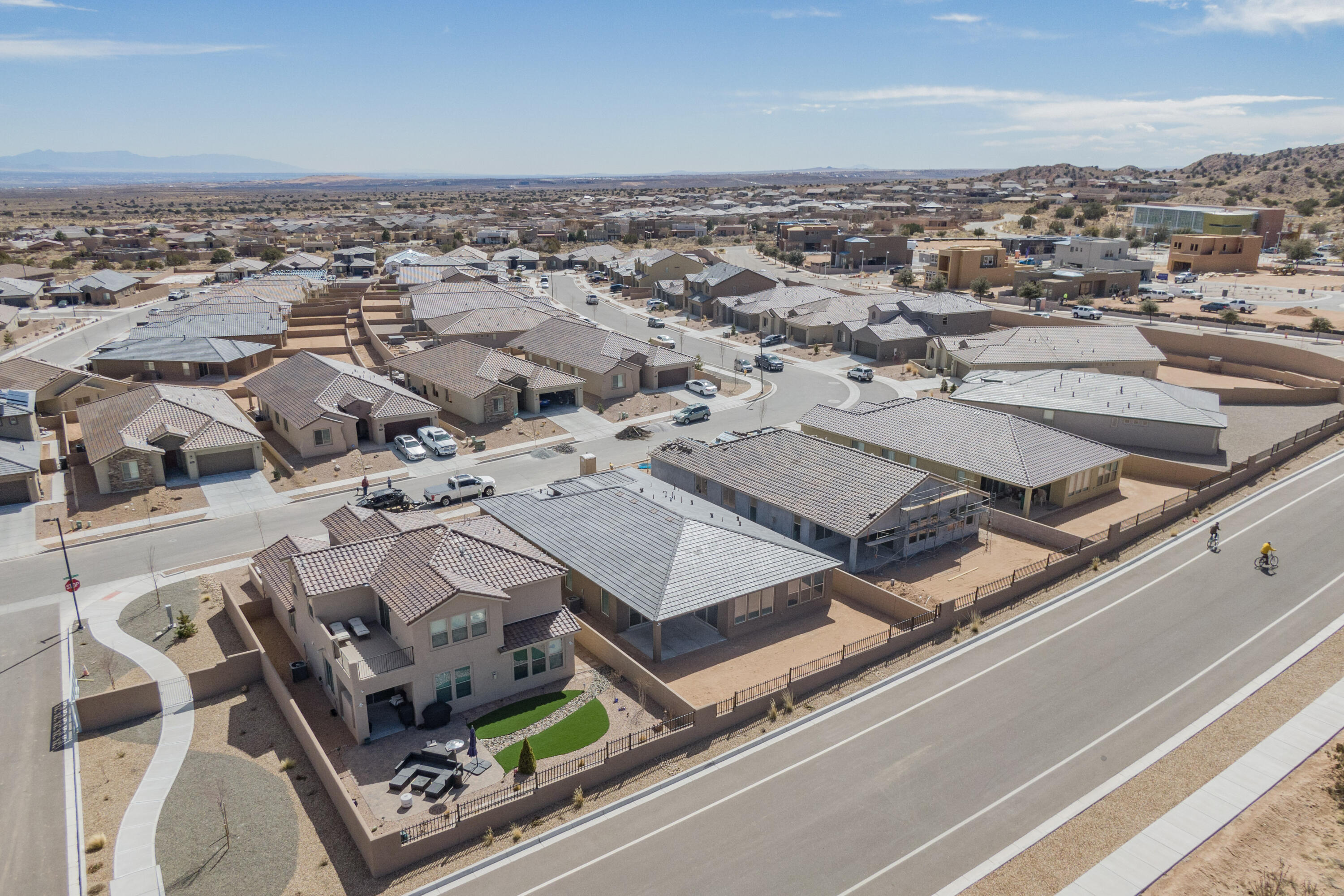 2793 KINGS CANYON Loop NE
