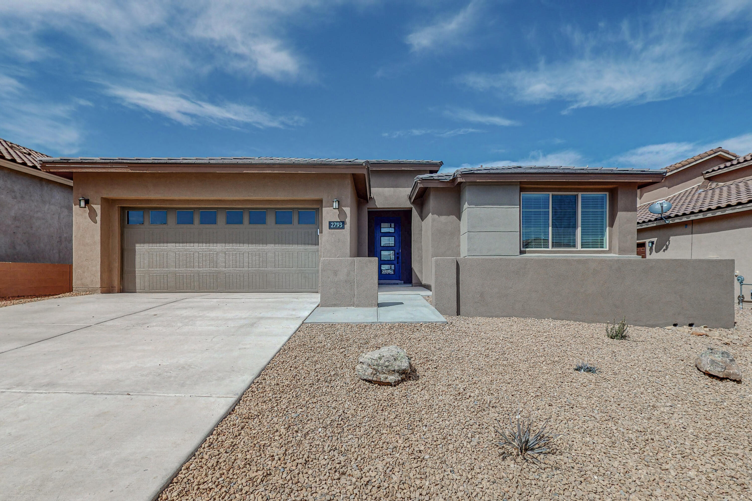 2793 KINGS CANYON Loop NE