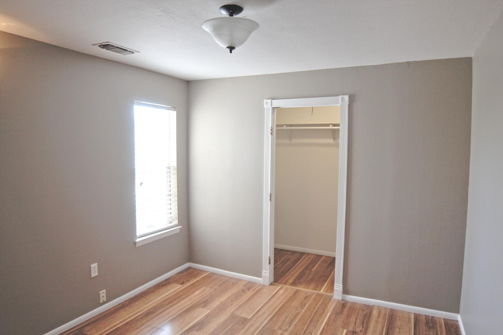 2800 VAIL Avenue SE Unit: 207