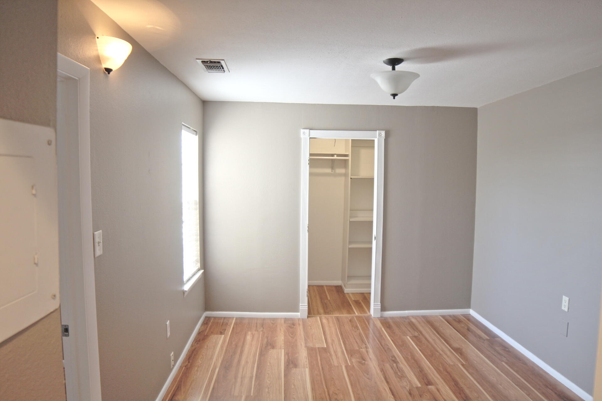 2800 VAIL Avenue SE Unit: 207