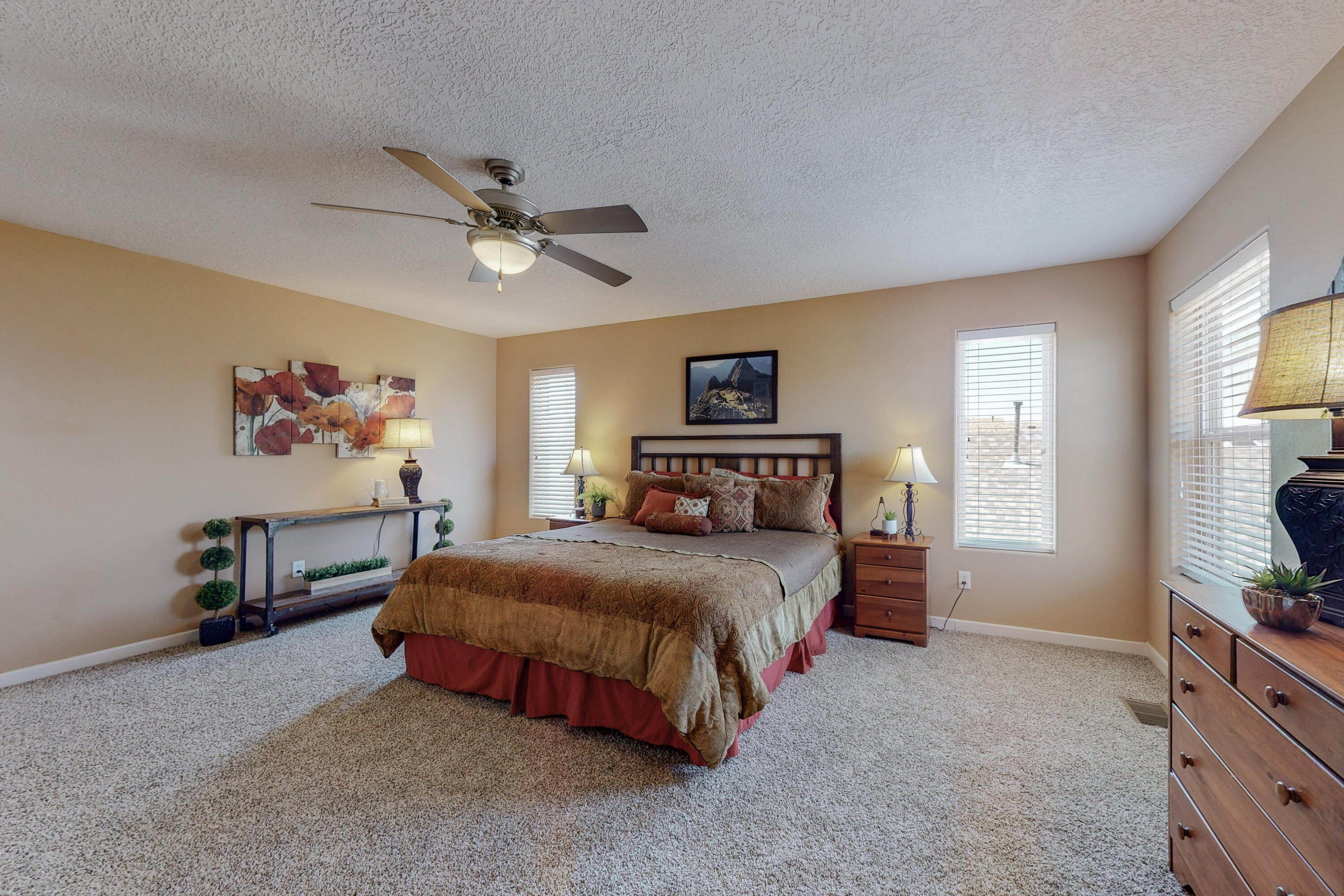 2106 N ENSENADA Circle SE