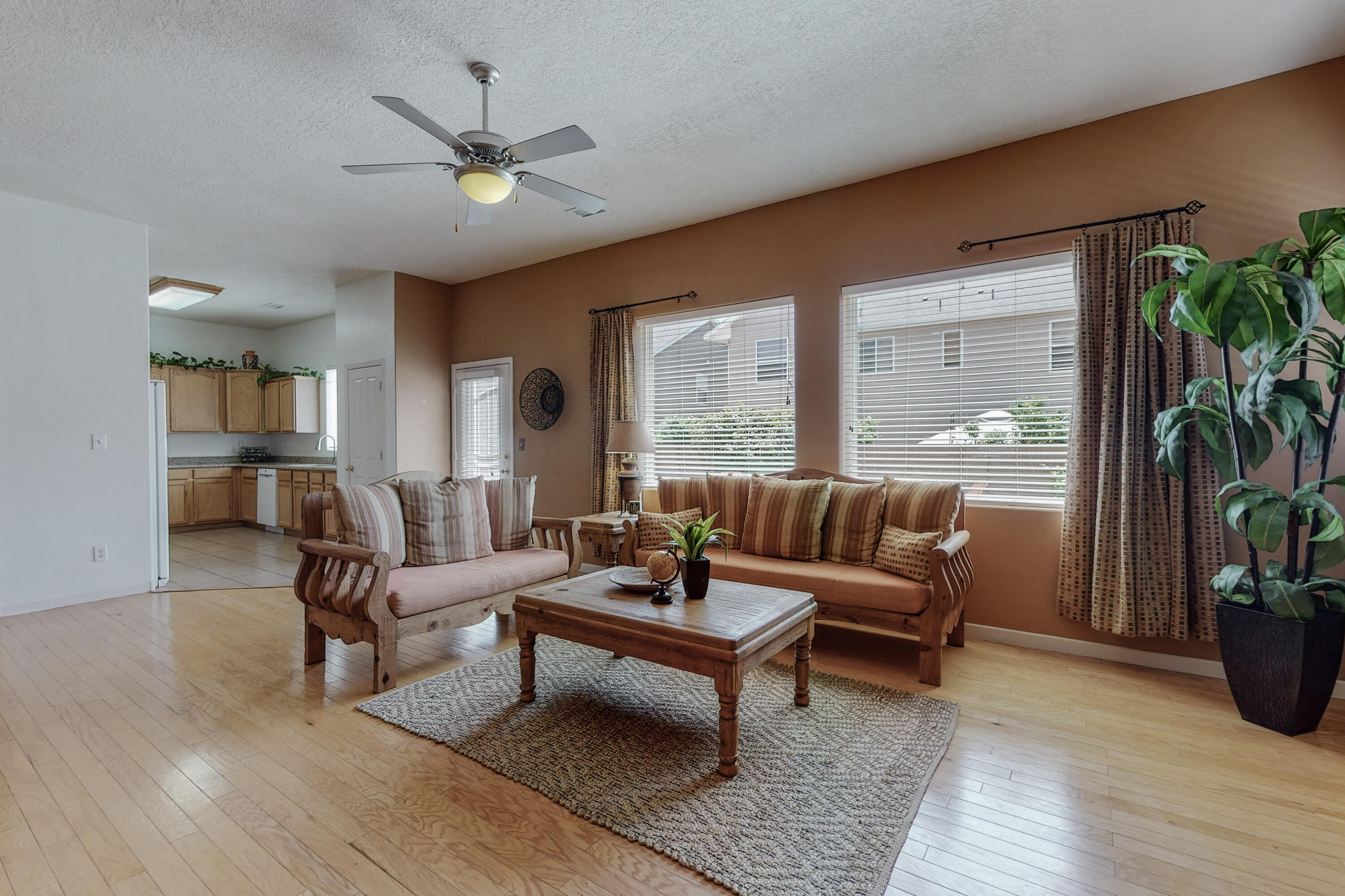 2106 N ENSENADA Circle SE