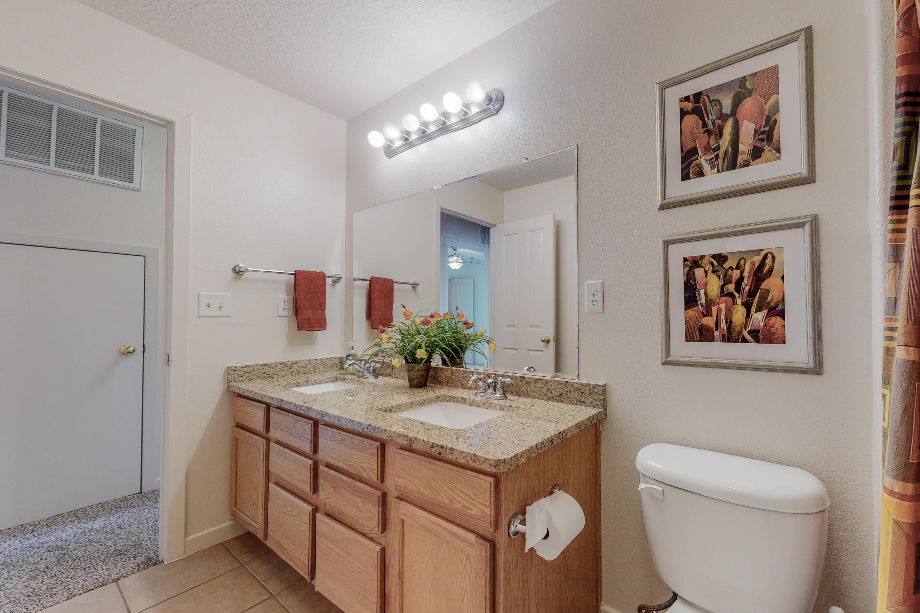 2106 N ENSENADA Circle SE