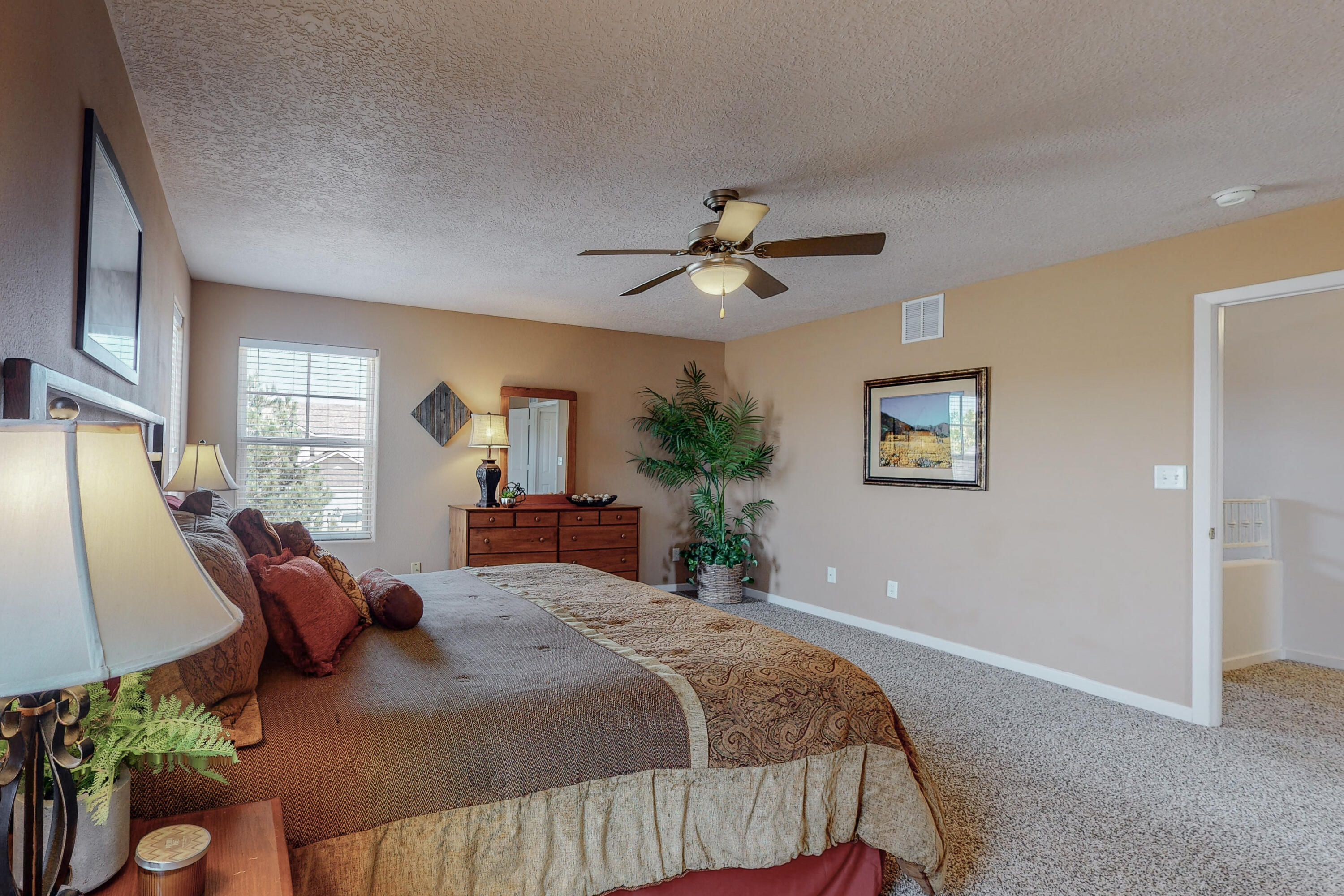 2106 N ENSENADA Circle SE