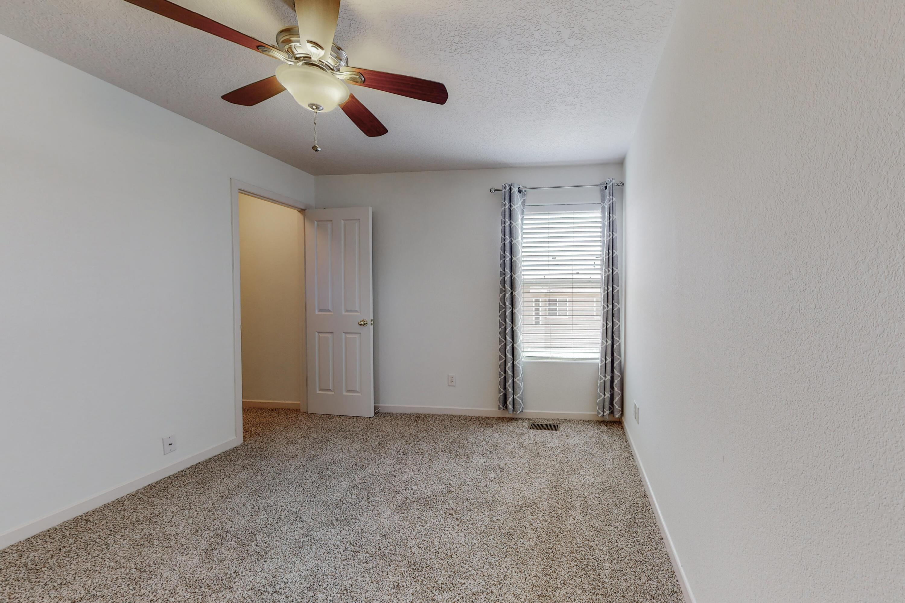 2106 N ENSENADA Circle SE