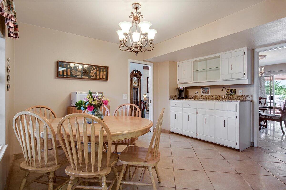 7417 ARROYO DEL OSO Avenue NE