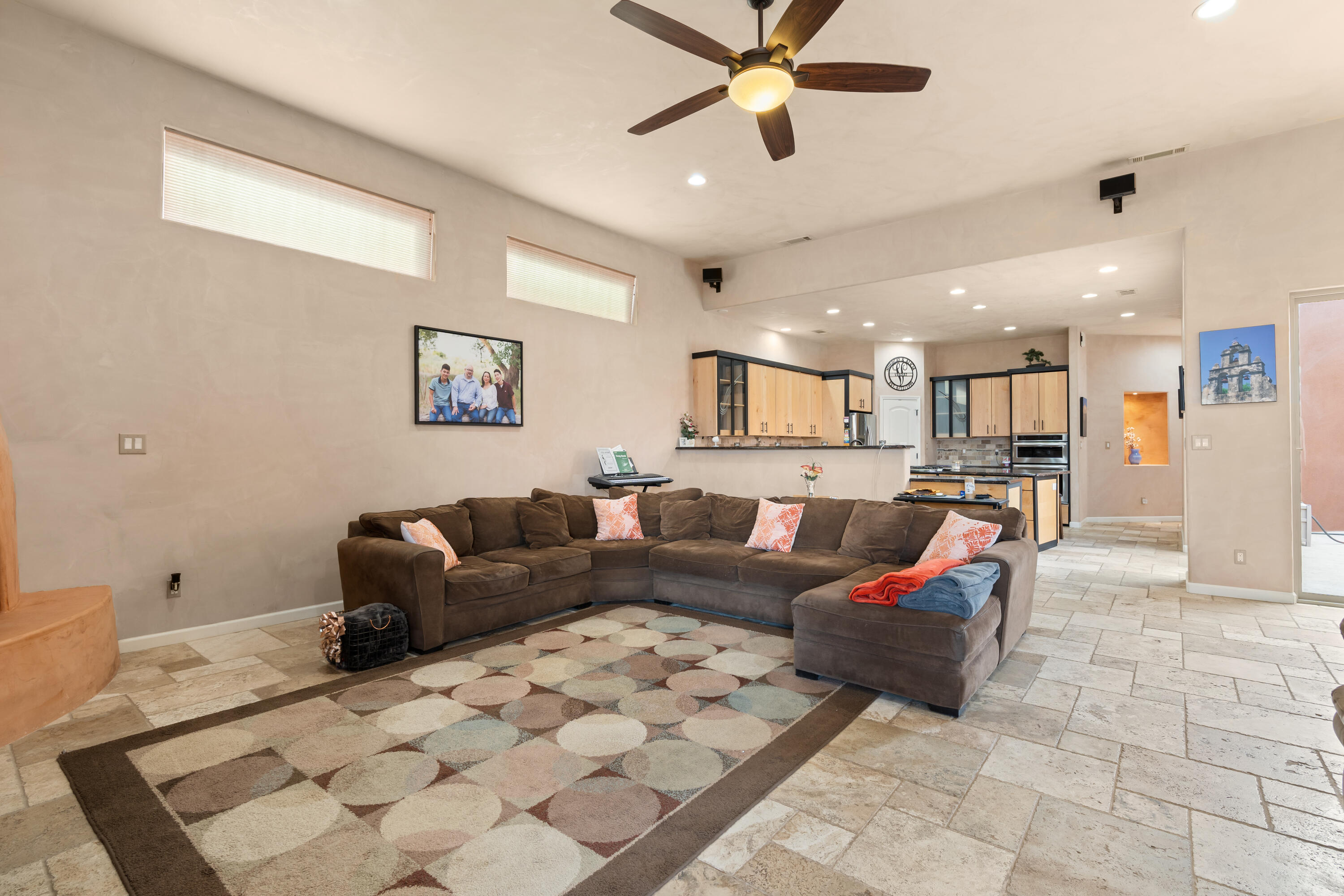 8012 EMERALD Drive NW