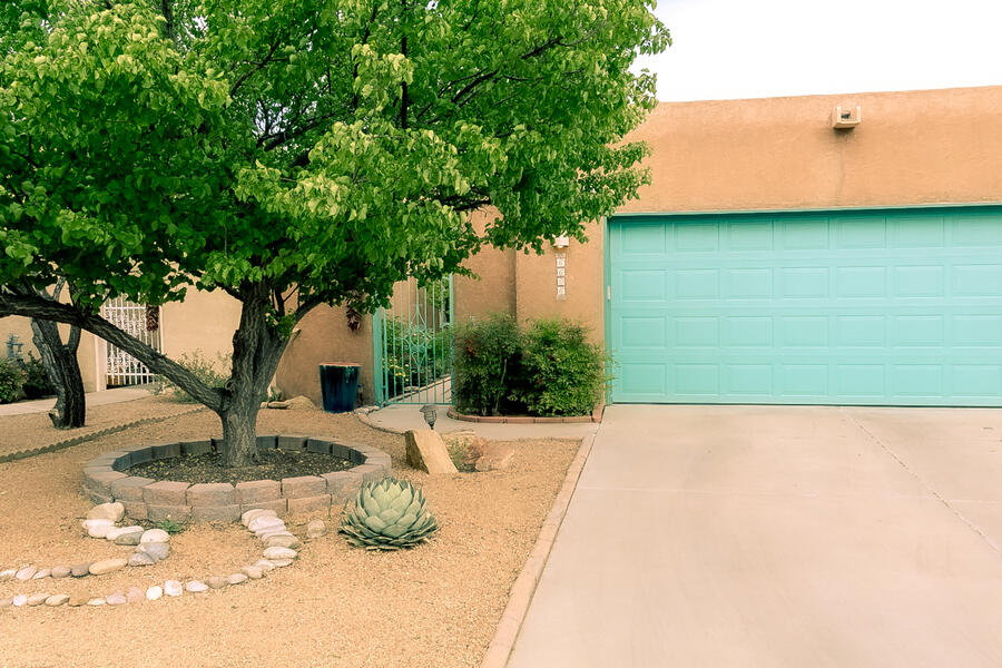 6606 Las Casitas Court NW
